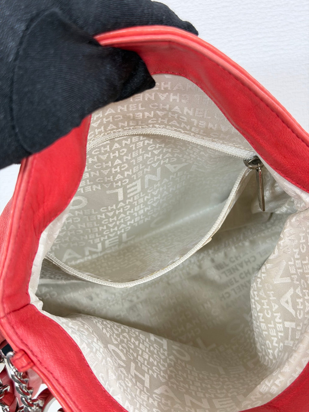 CHANEL Ultimate Soft HoboLambskin Chainbag