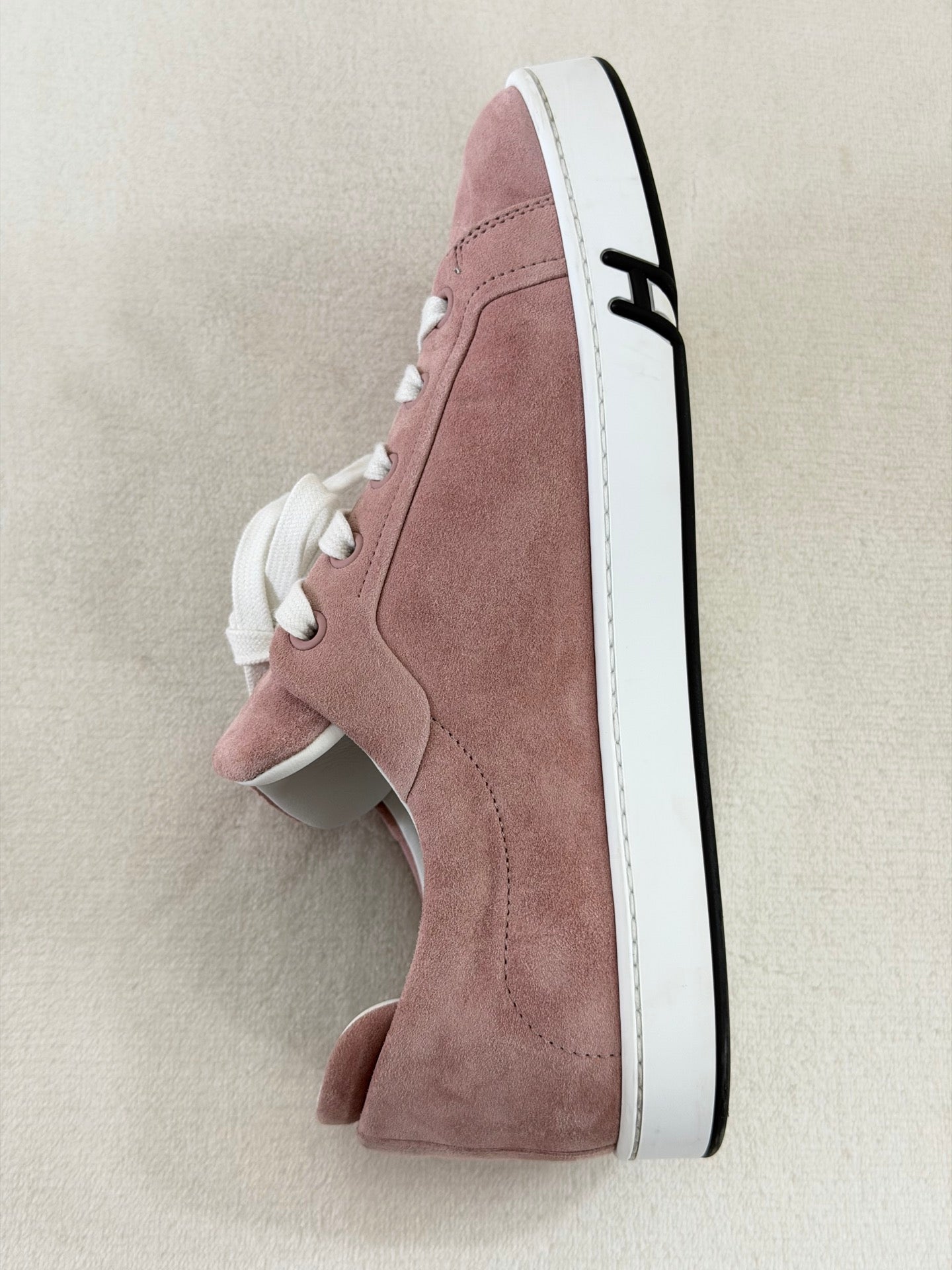 HERMES Sneaker