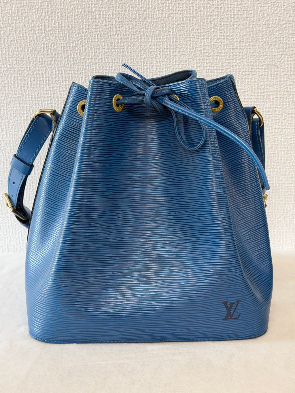 Louis Vuitton Petit Noé Epi Blue