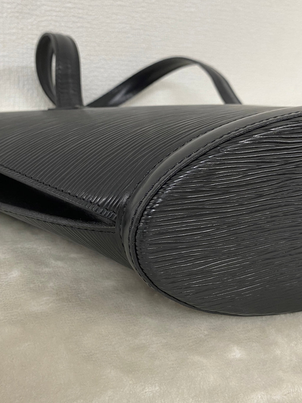 Louis Vuitton Saint Jacques Epi Noir / Black