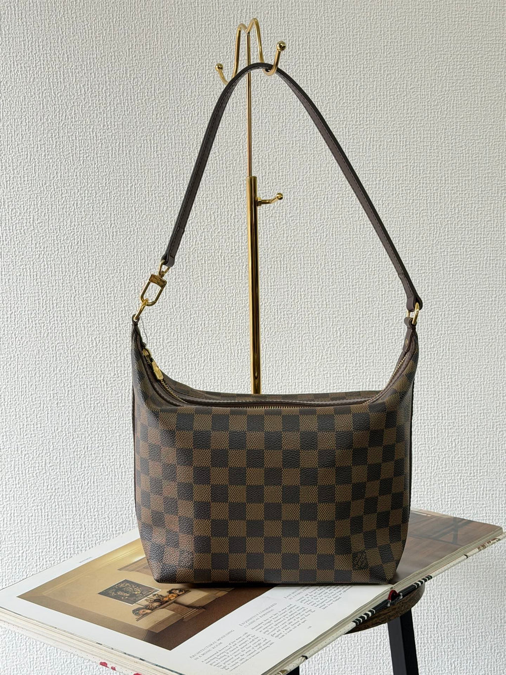 Louis Vuitton Damier Ebene Illovo MM