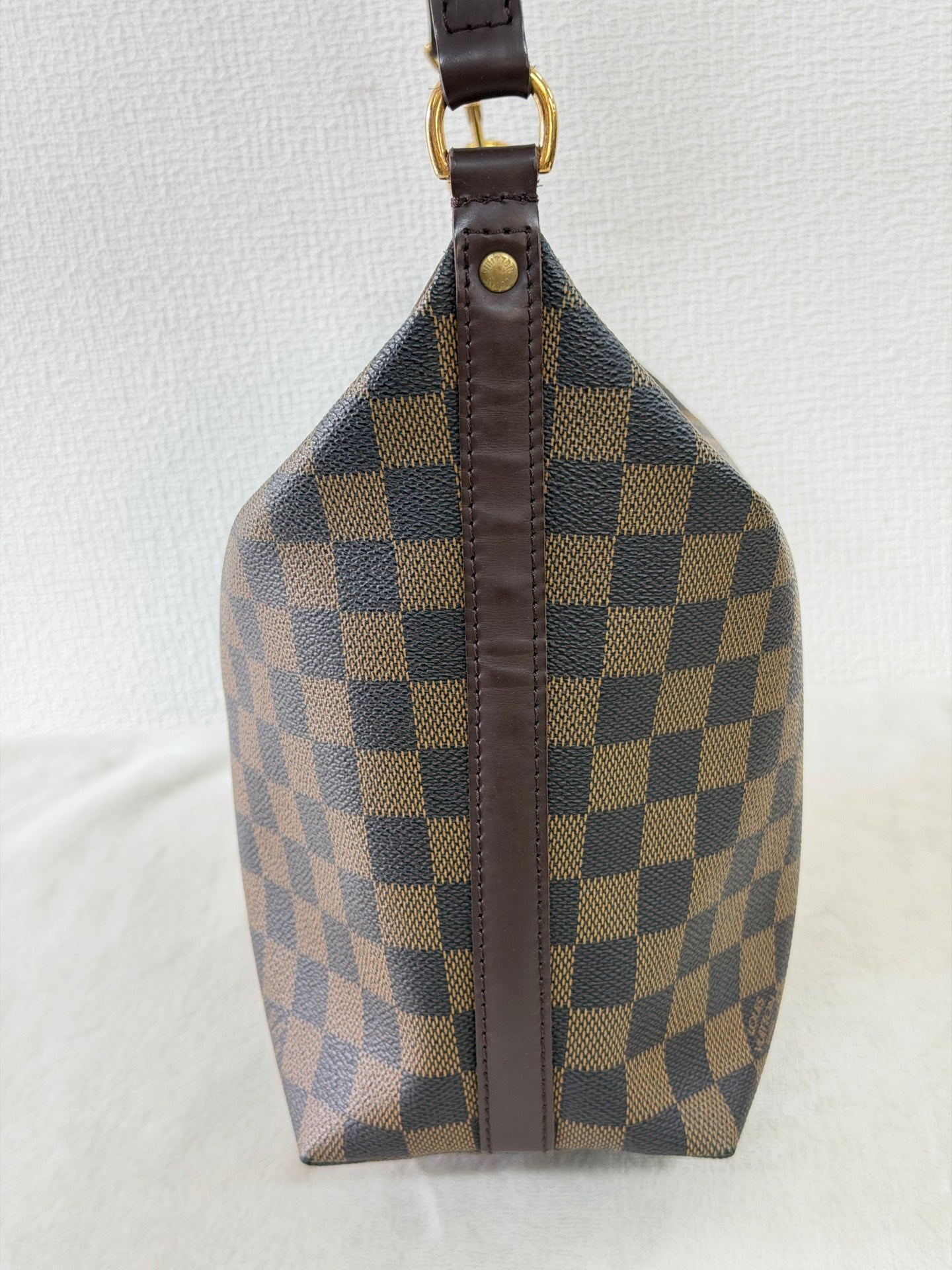 Louis Vuitton Damier Ebene Illovo MM