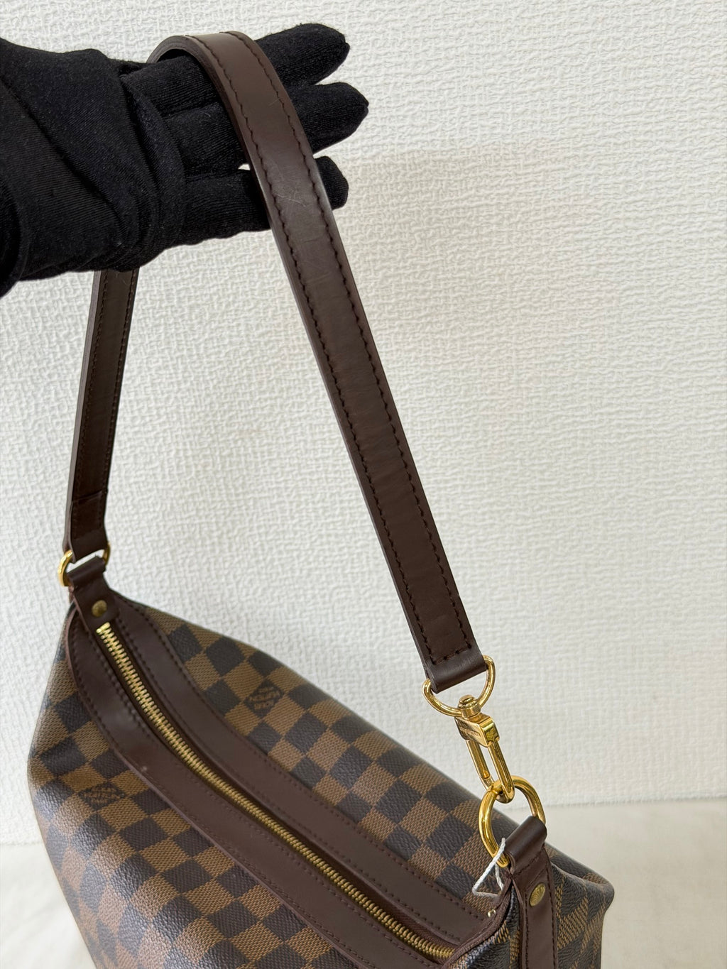Louis Vuitton Damier Ebene Illovo MM