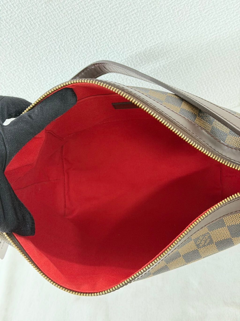 Louis Vuitton Damier Ebene Illovo MM