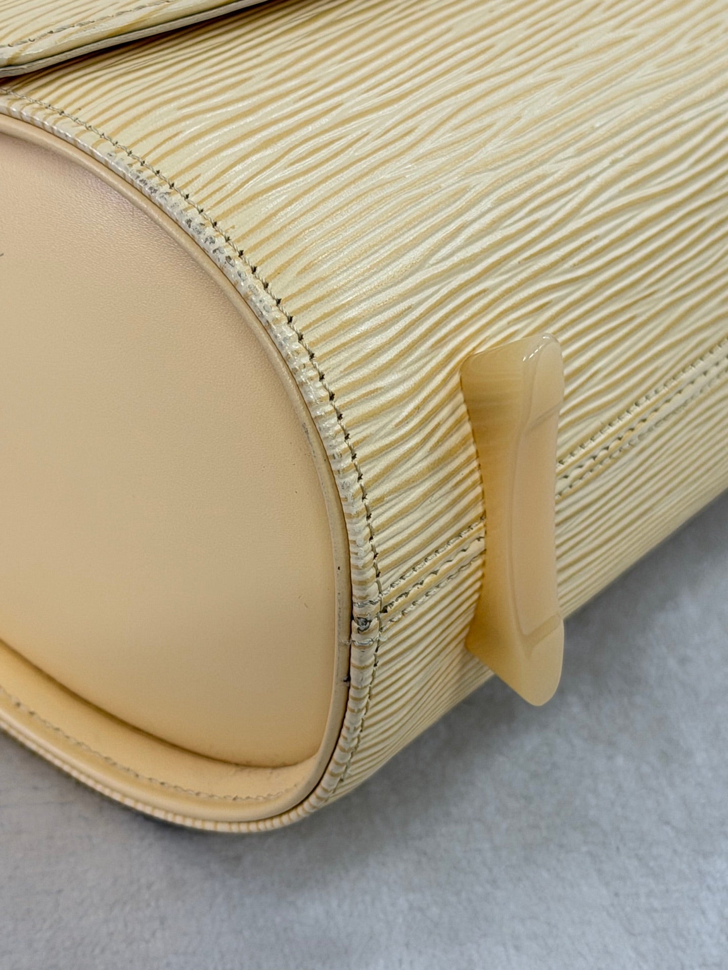 Louis Vuitton Vanilla Epi Leather Nocturne PM Bag