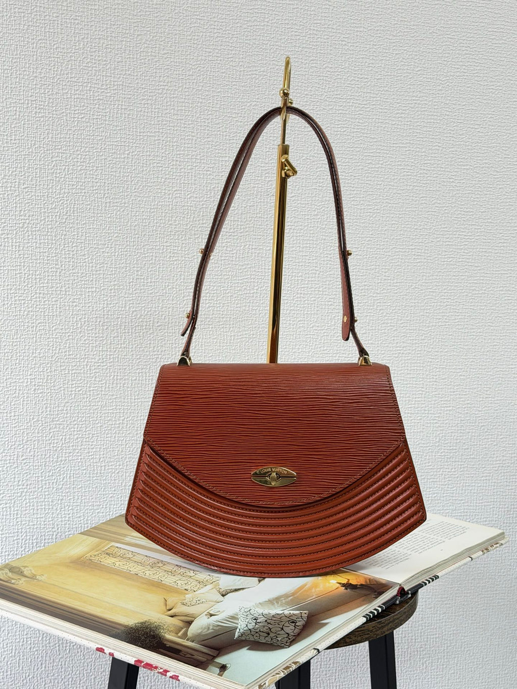 Louis Vuitton Kenyan Fawn Epi Leather Tilsitt Bag