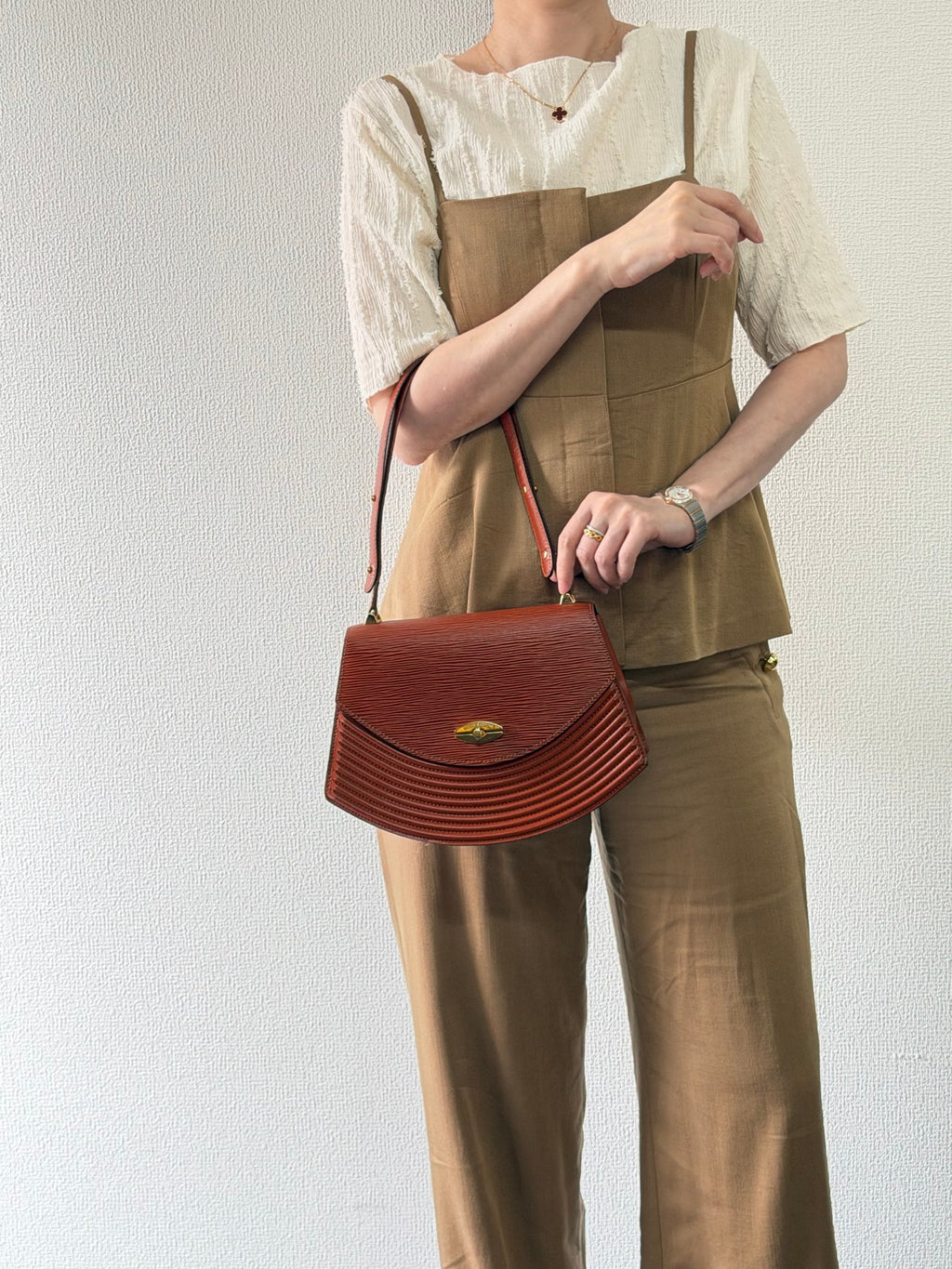 Louis Vuitton Kenyan Fawn Epi Leather Tilsitt Bag