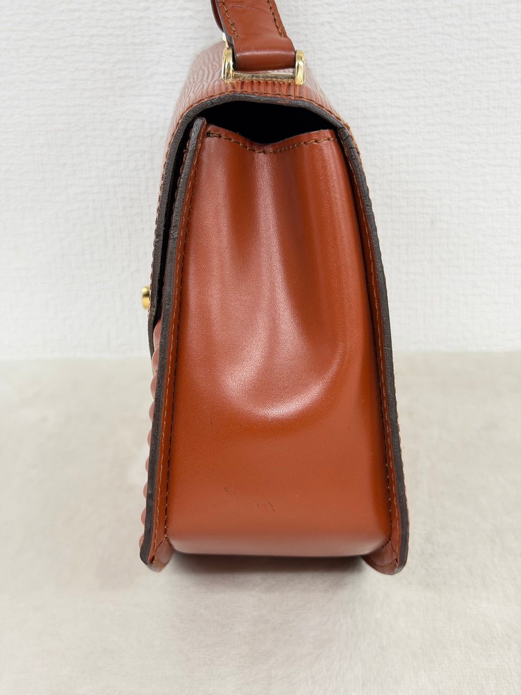 Louis Vuitton Kenyan Fawn Epi Leather Tilsitt Bag