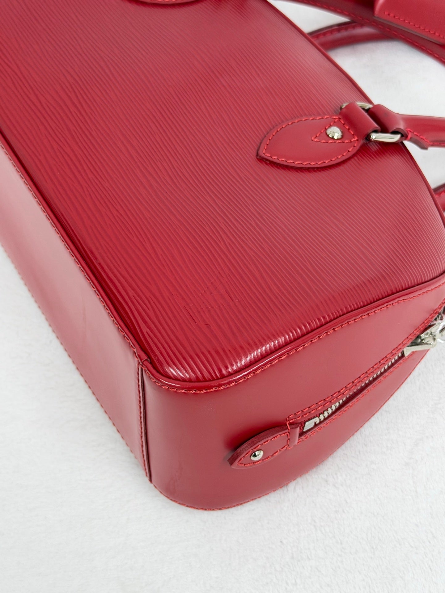 Louis Vuitton Red Epi Leather Jasmin Handbag