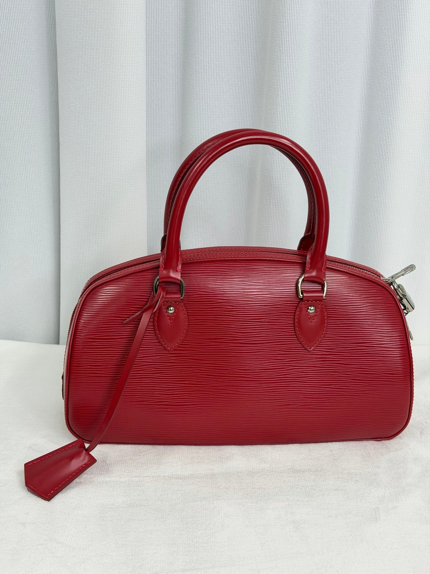 Louis Vuitton Red Epi Leather Jasmin Handbag