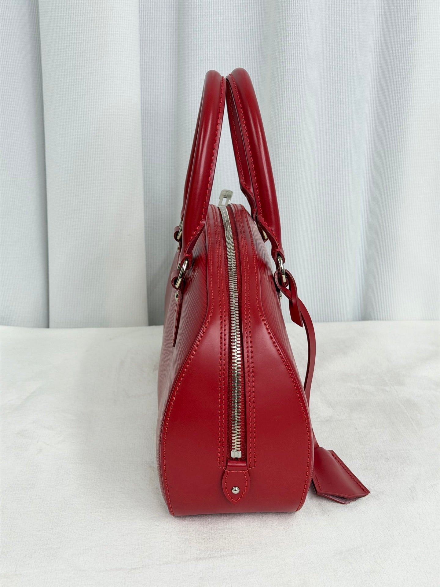 Louis Vuitton Red Epi Leather Jasmin Handbag