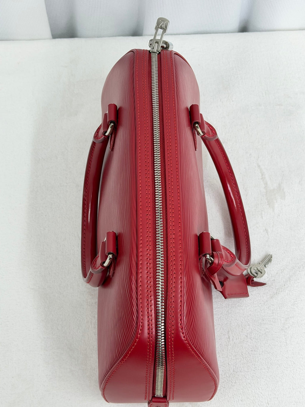 Louis Vuitton Red Epi Leather Jasmin Handbag