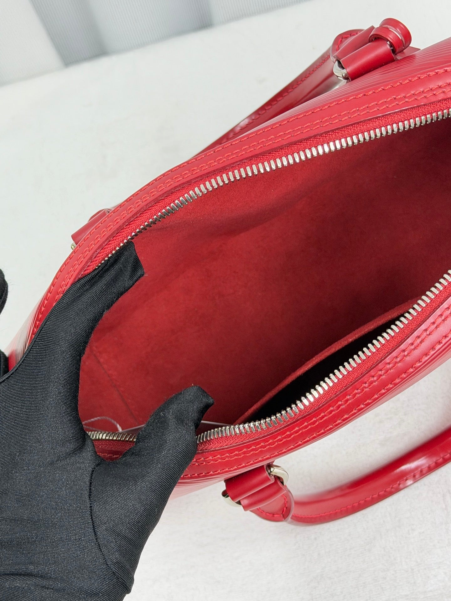 Louis Vuitton Red Epi Leather Jasmin Handbag
