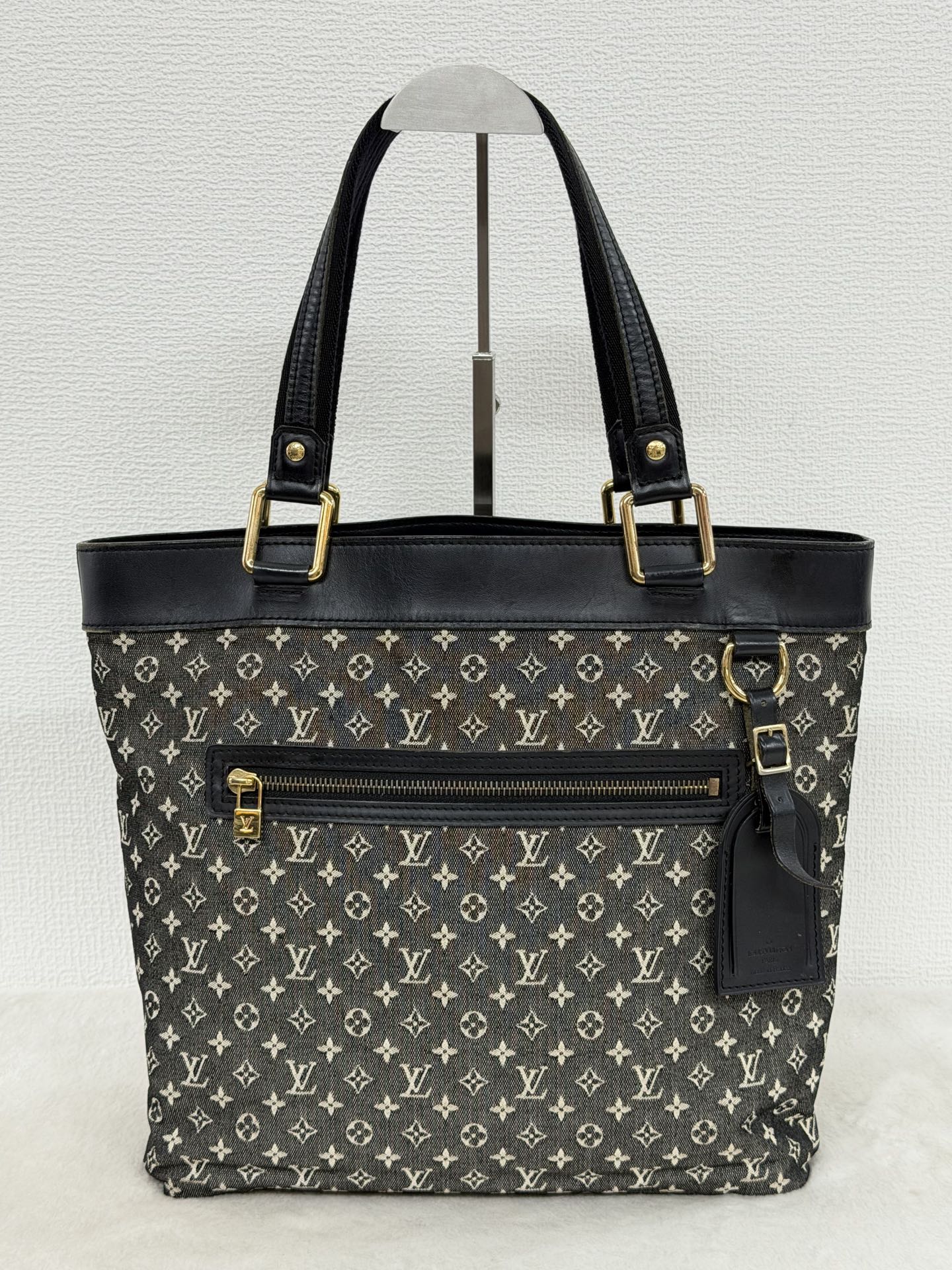 Louis Vuitton Monogram Mini Lucille GM Handbag