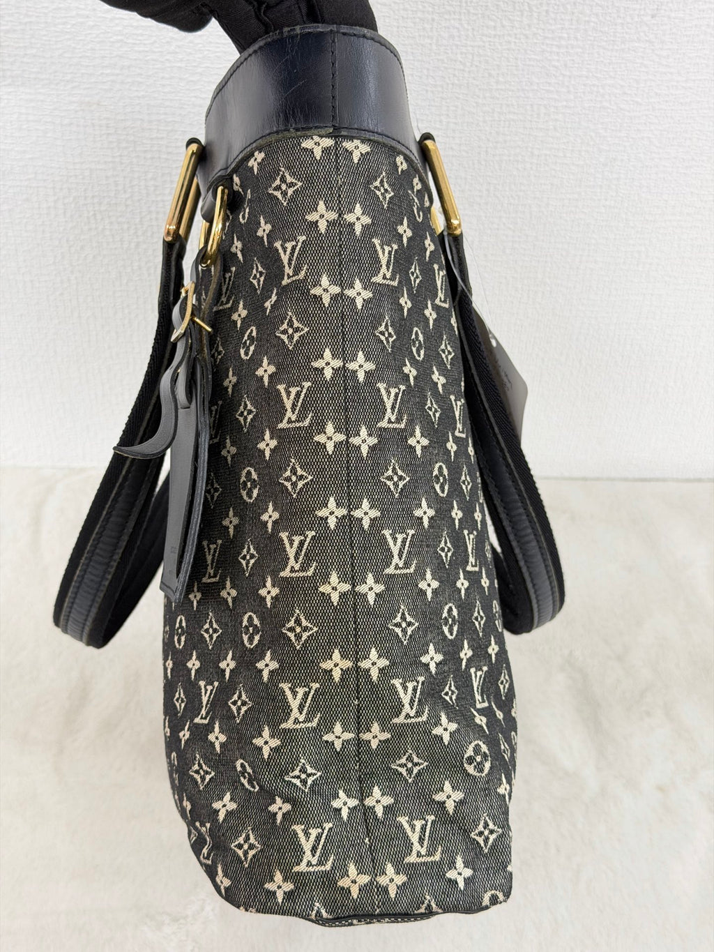 Louis Vuitton Monogram Mini Lucille GM Handbag