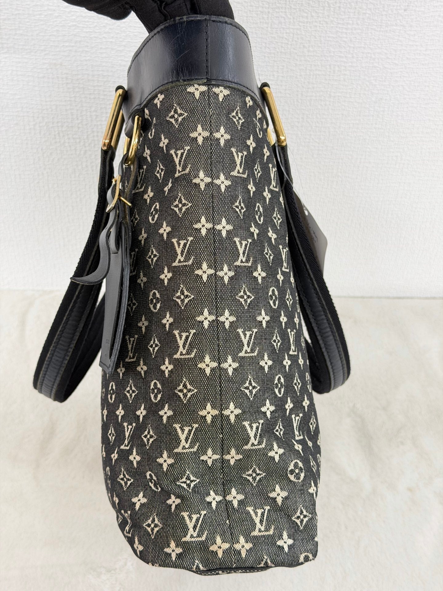 Louis Vuitton Monogram Mini Lucille GM Handbag