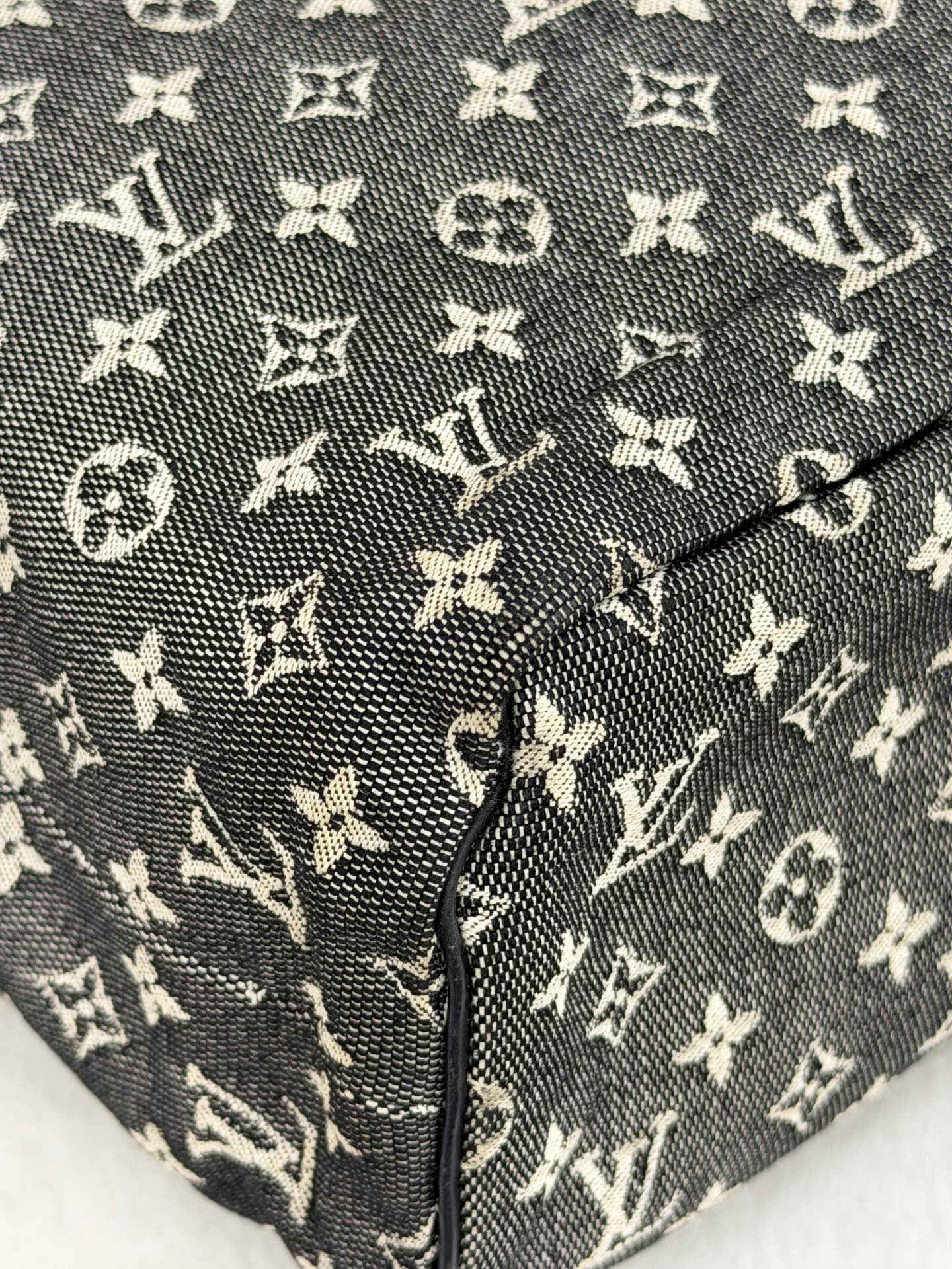 Louis Vuitton Monogram Mini Lucille GM Handbag