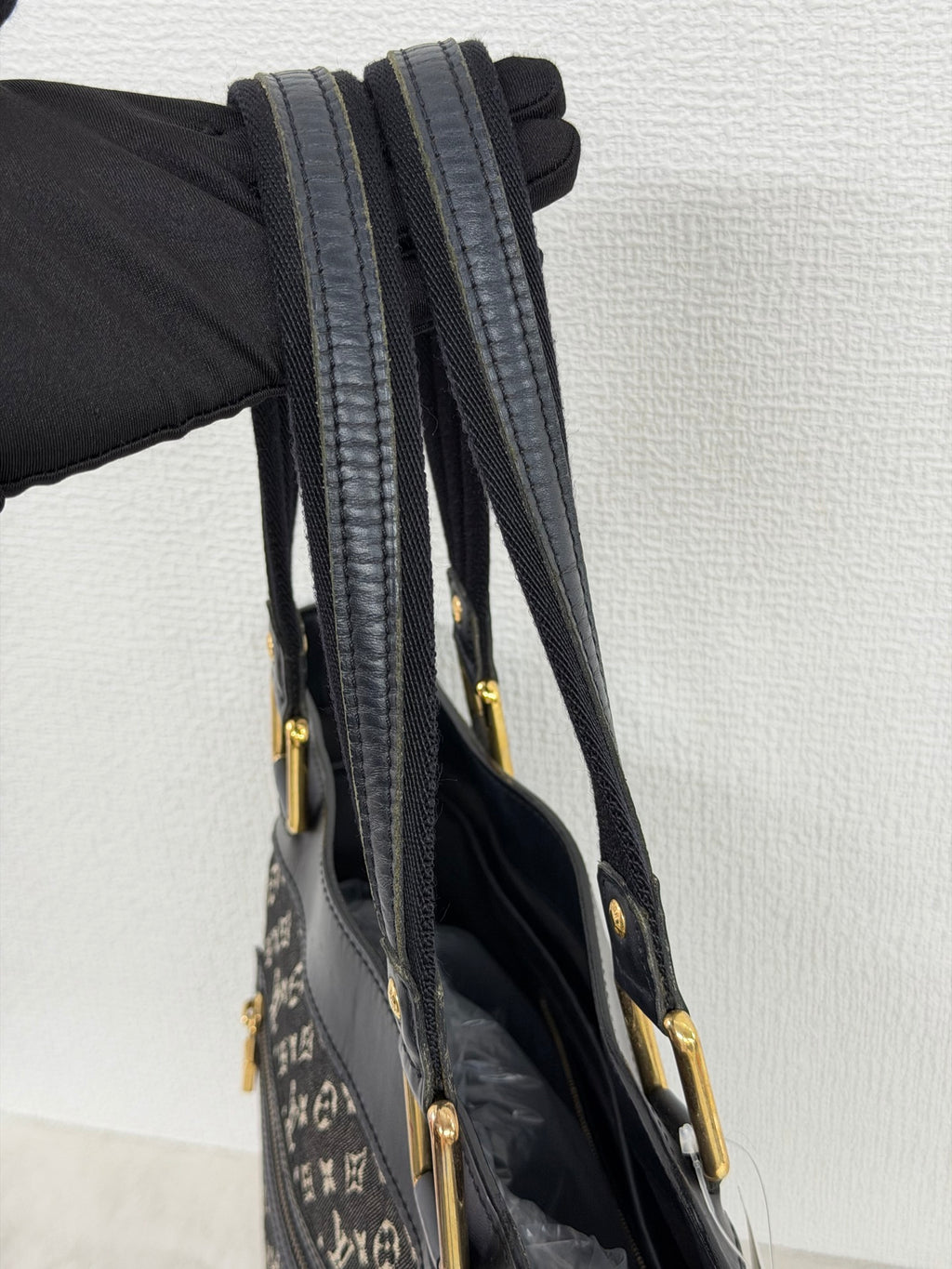 Louis Vuitton Monogram Mini Lucille GM Handbag