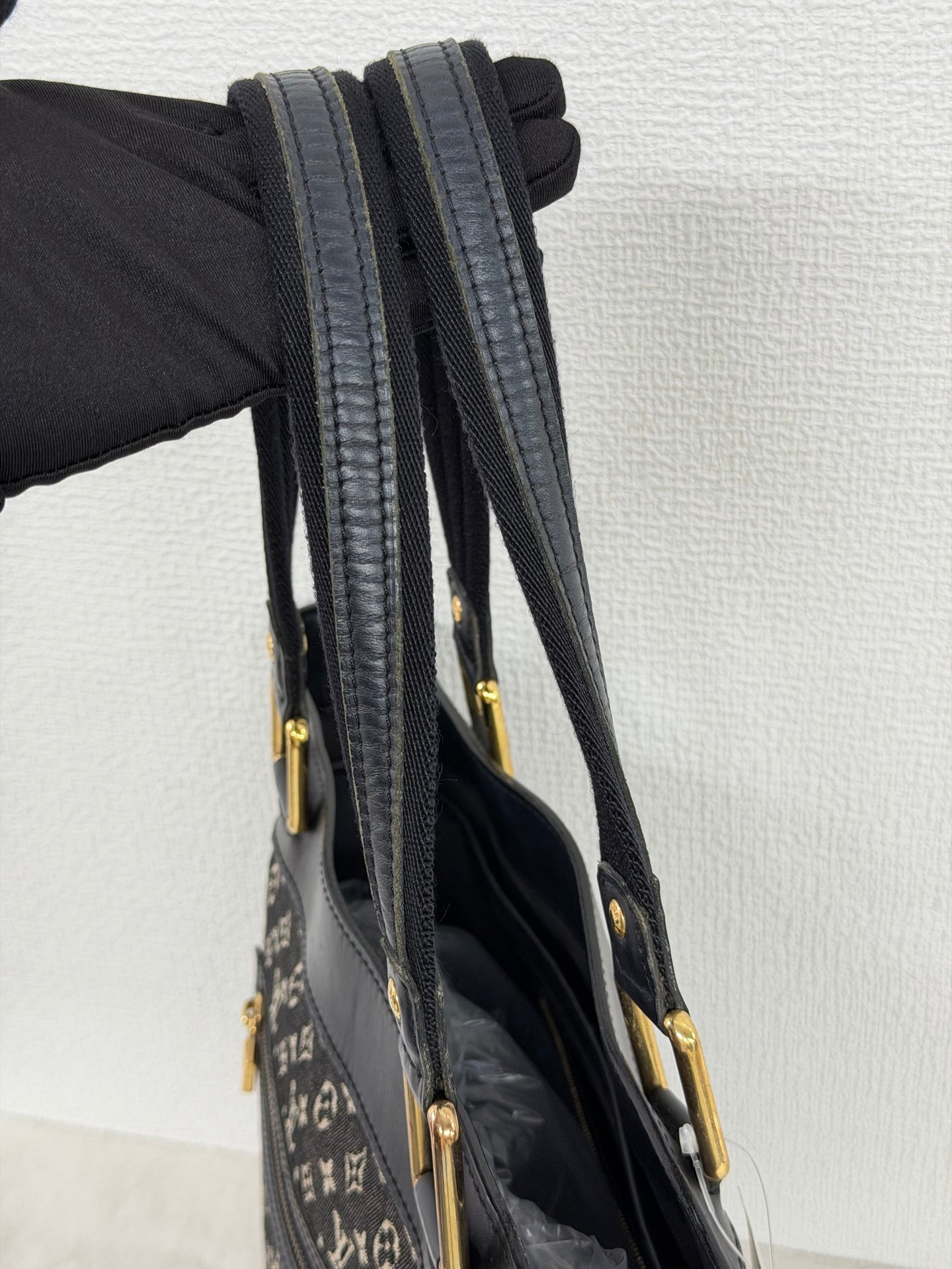 Louis Vuitton Monogram Mini Lucille GM Handbag