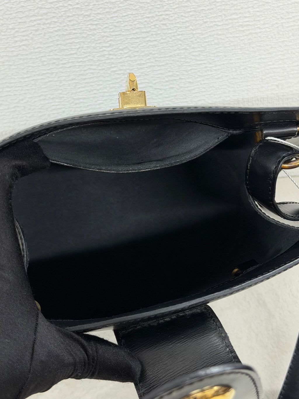 LOUIS VUITTON EPI Bucket Shoulder Bag