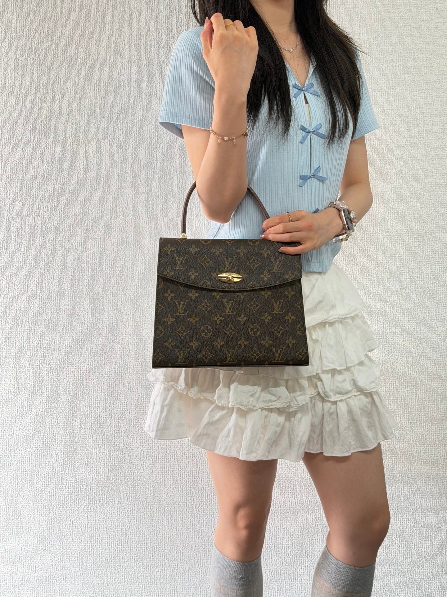 Louis Vuitton Monogram Beverly MM Bag