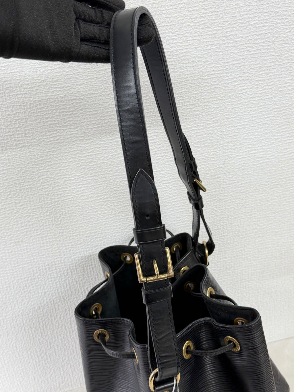 Louis Vuitton Épi Leather Noé Bag(Noir/Black coloration)