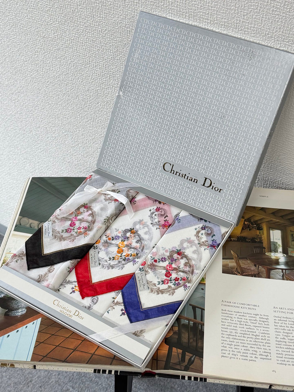 CHRISTIAN DIOR Handkerchief Box Set