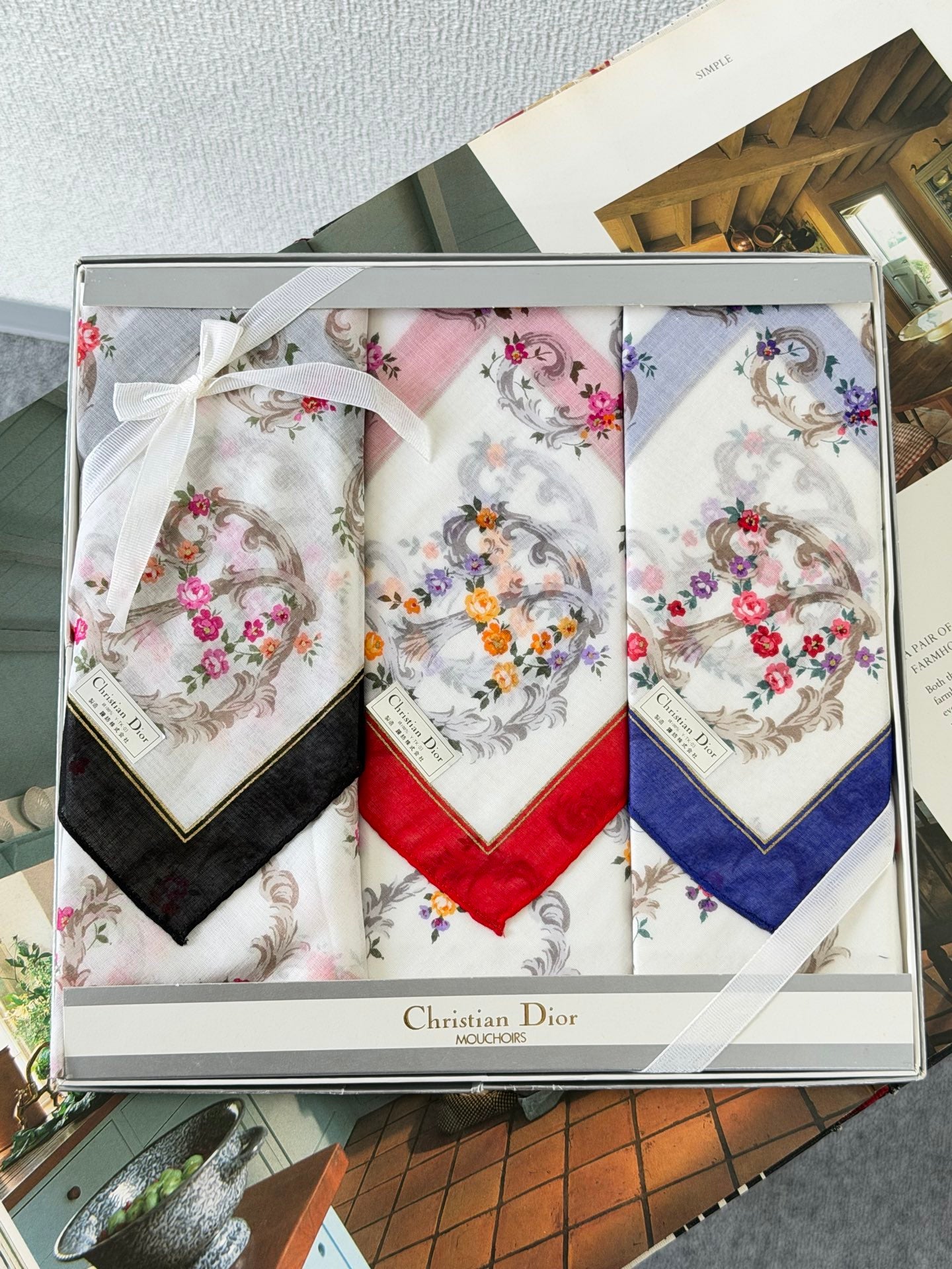 CHRISTIAN DIOR Handkerchief Box Set
