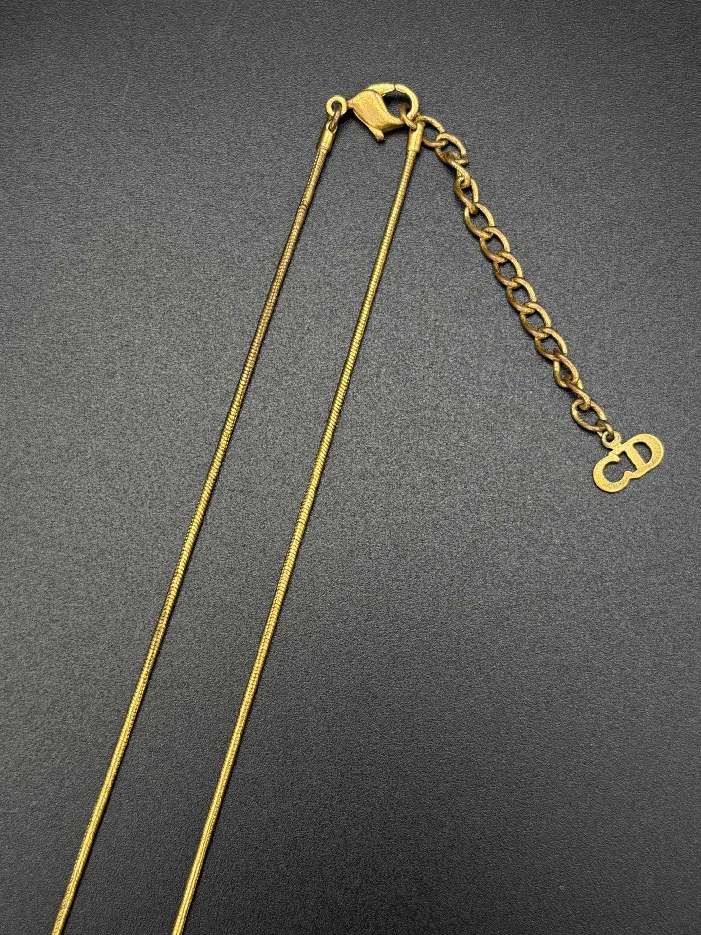CHRISTIAN DIOR Necklace