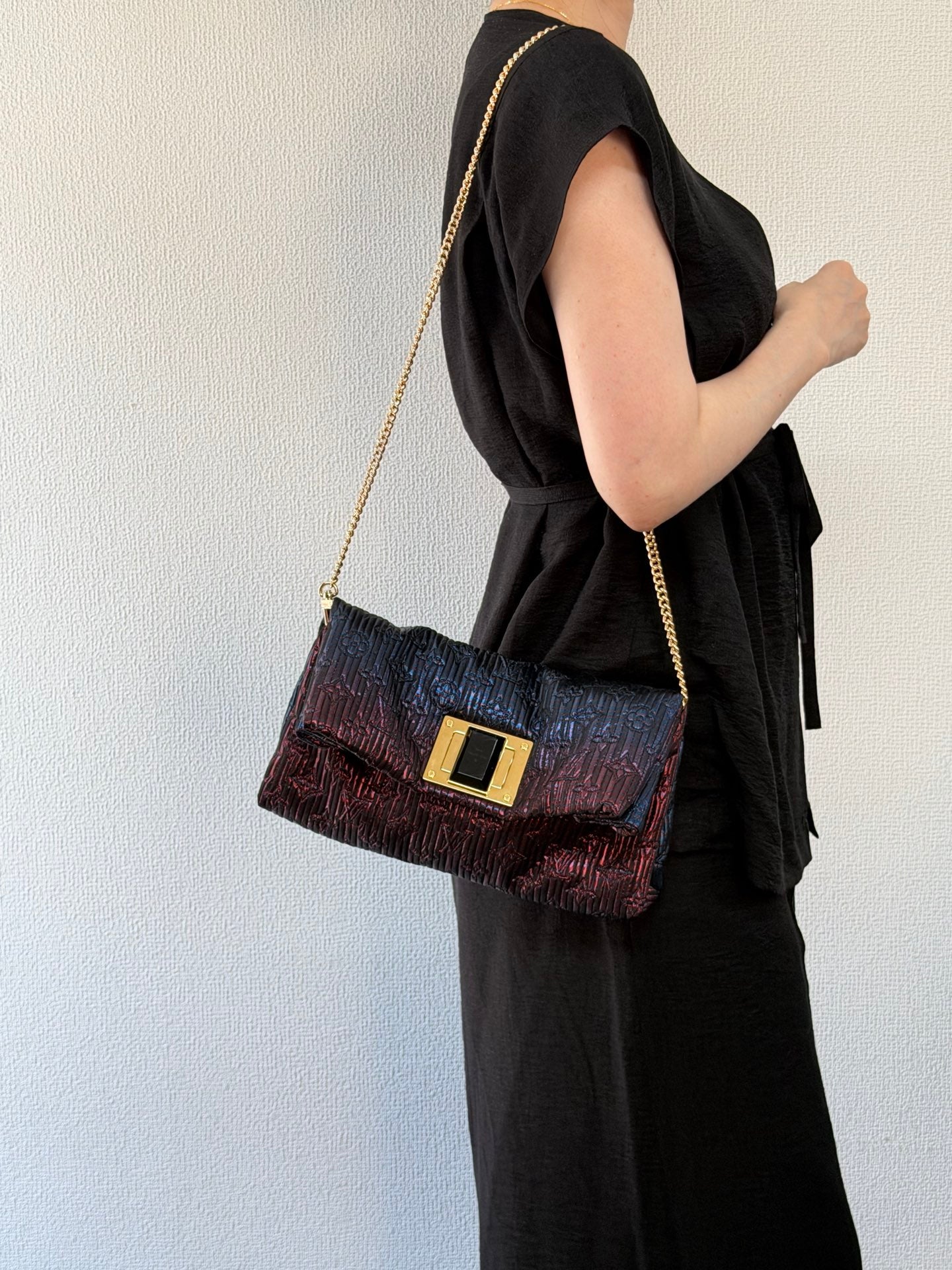 Louis Vuitton Pochette Altaïr Clutch