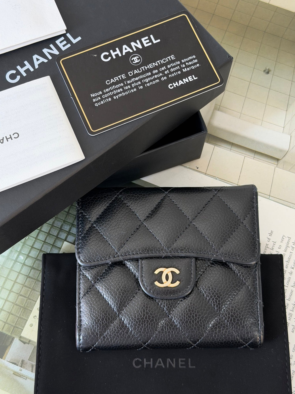 CHANEL Cavier Bifold Wallet