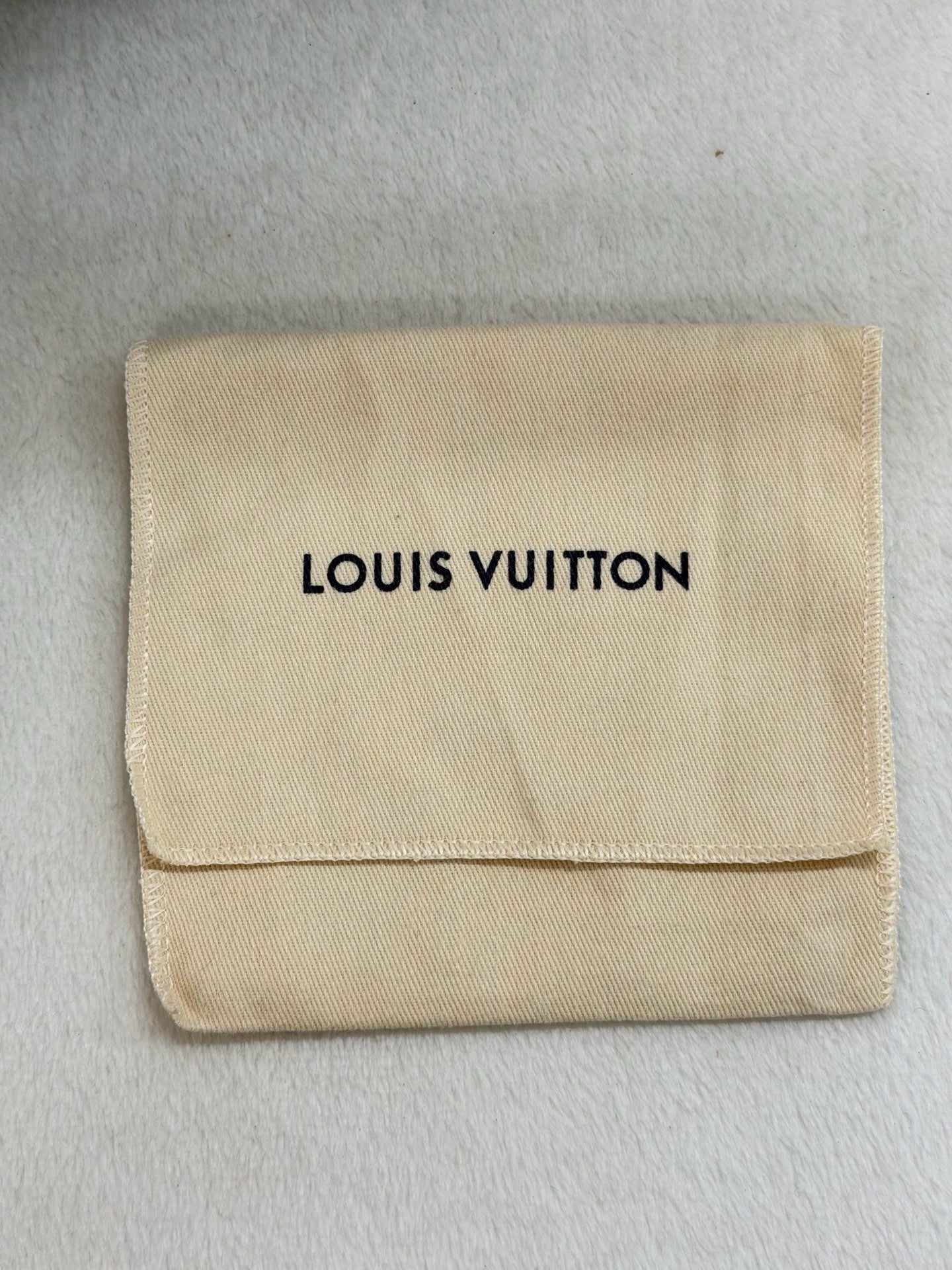 Louis Vuitton Portefeuille Zoé Bifold Wallet