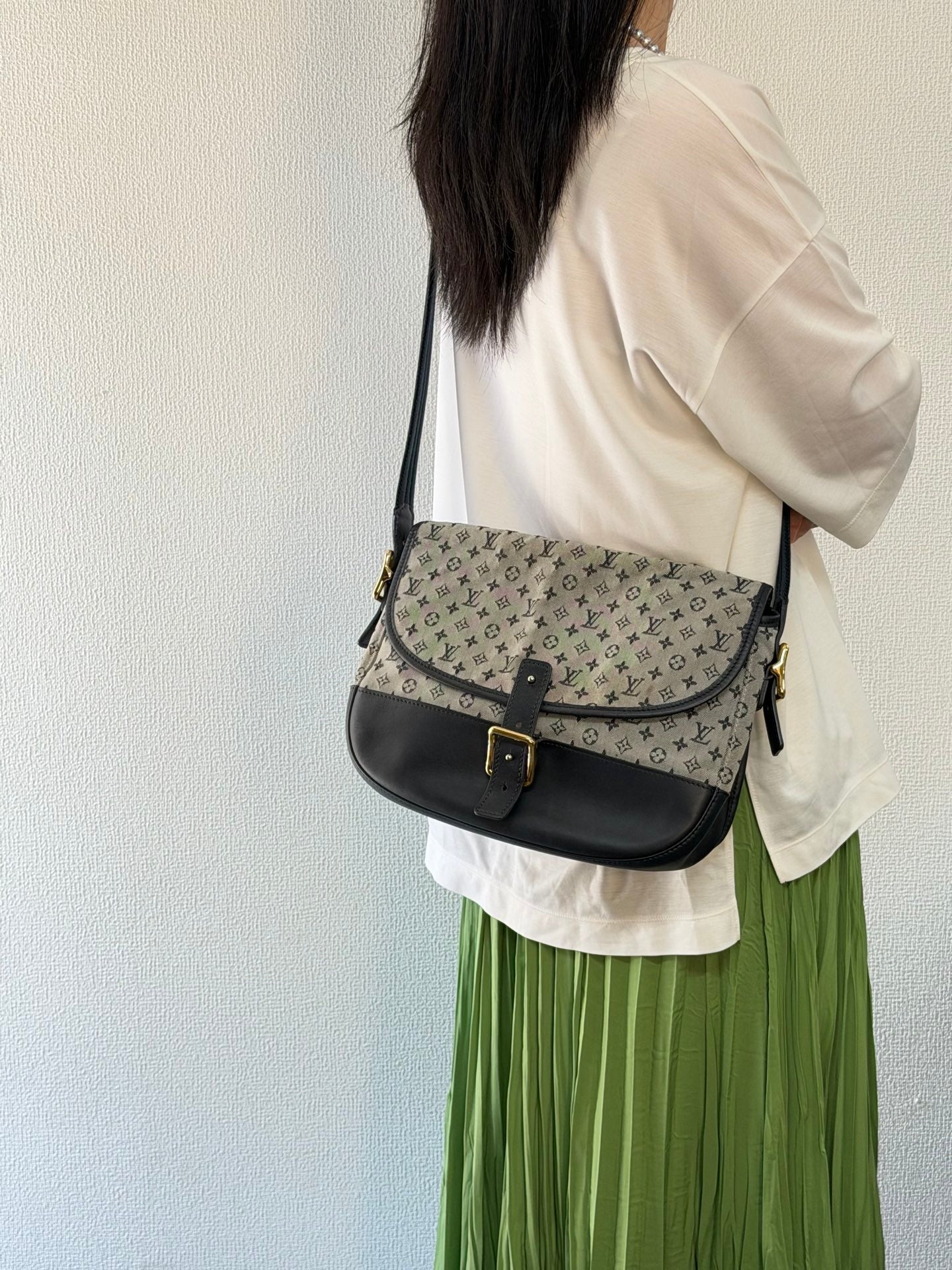 Louis Vuitton Monogram Mini Lin Bérangère Shoulder Bag