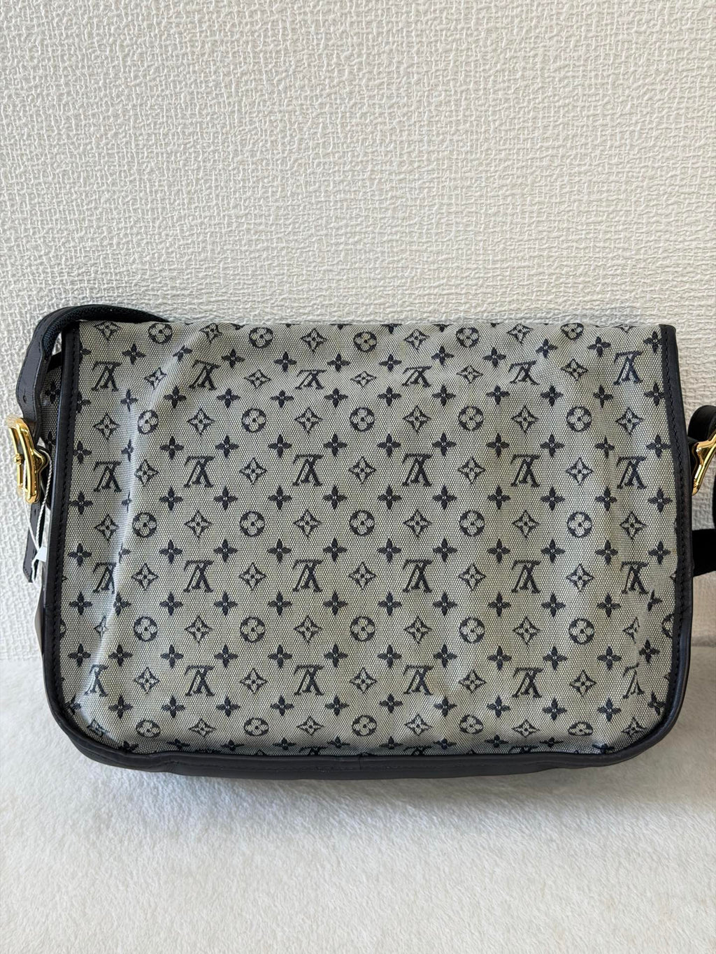 Louis Vuitton Monogram Mini Lin Bérangère Shoulder Bag