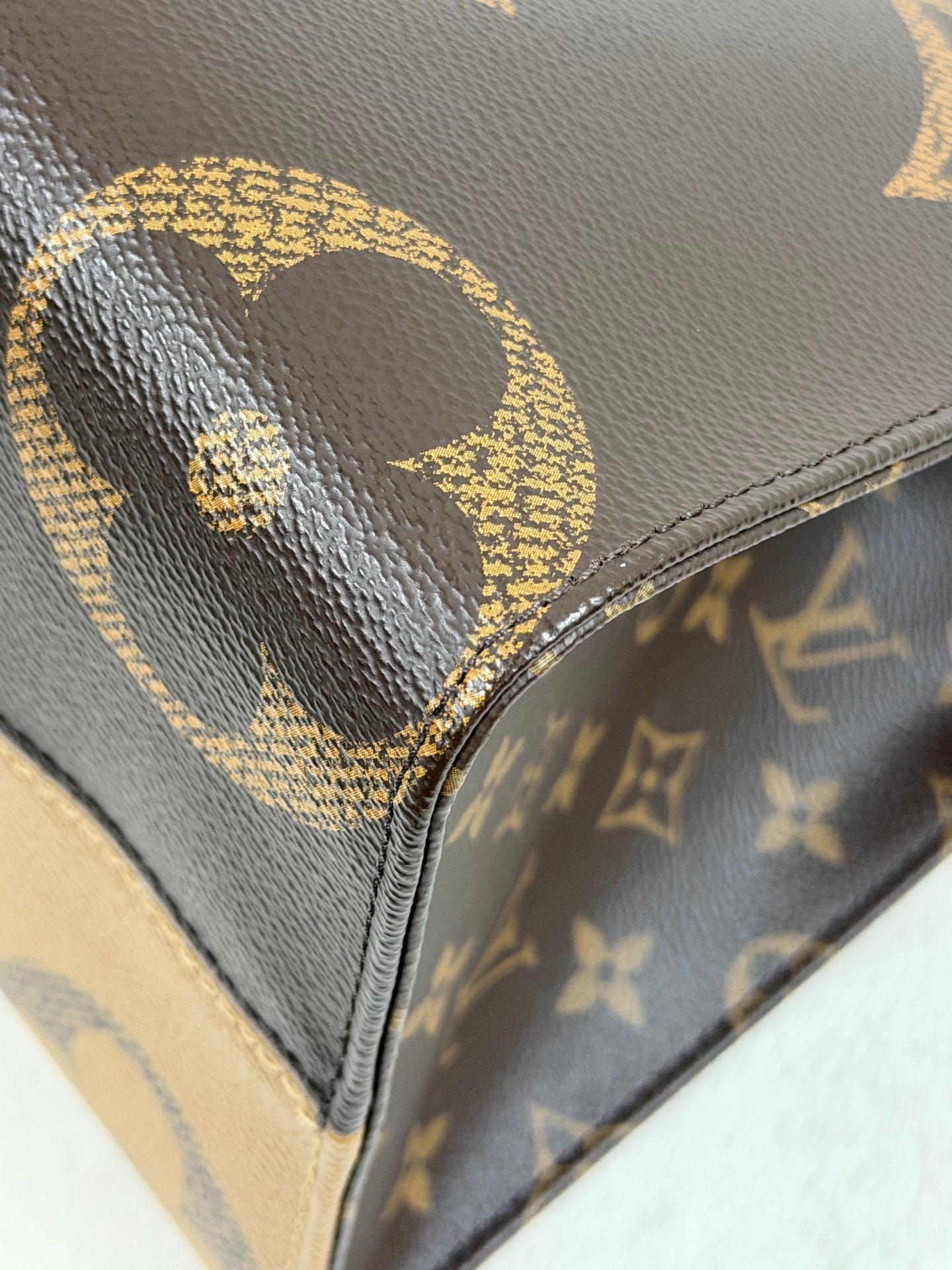 LV on the go MM