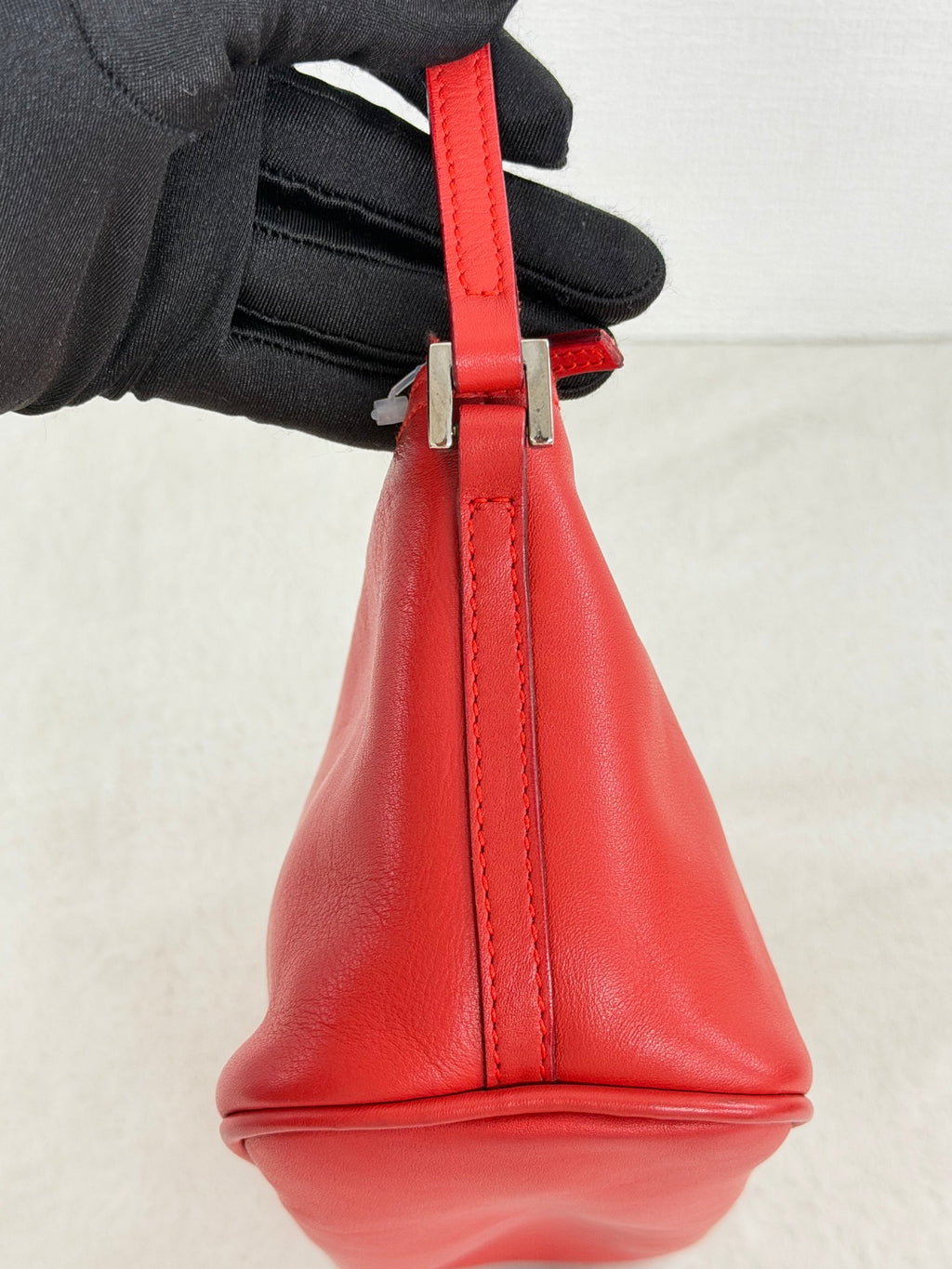 Gucci Vintage Leather Boat Pochette
