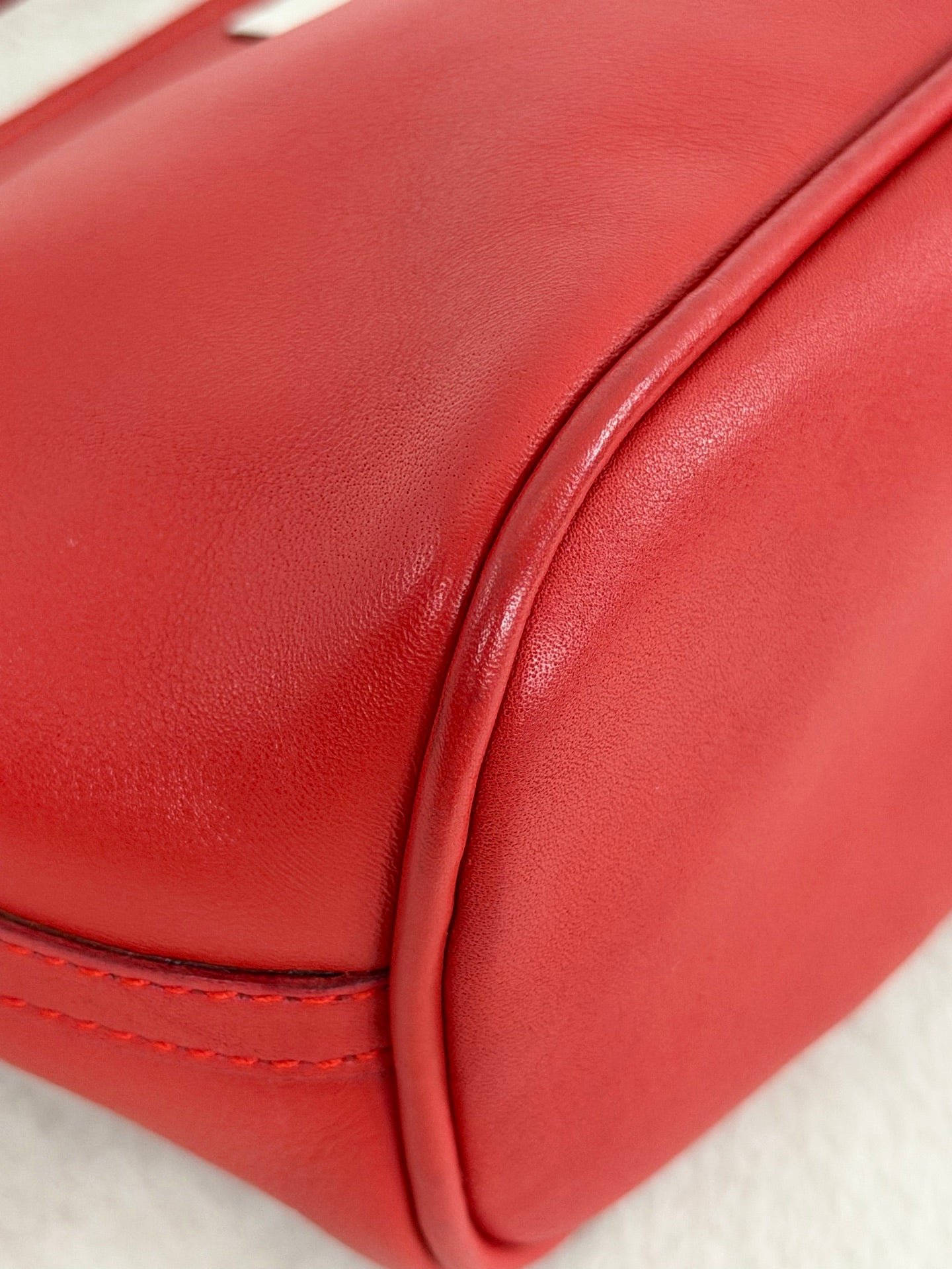 Gucci Vintage Leather Boat Pochette