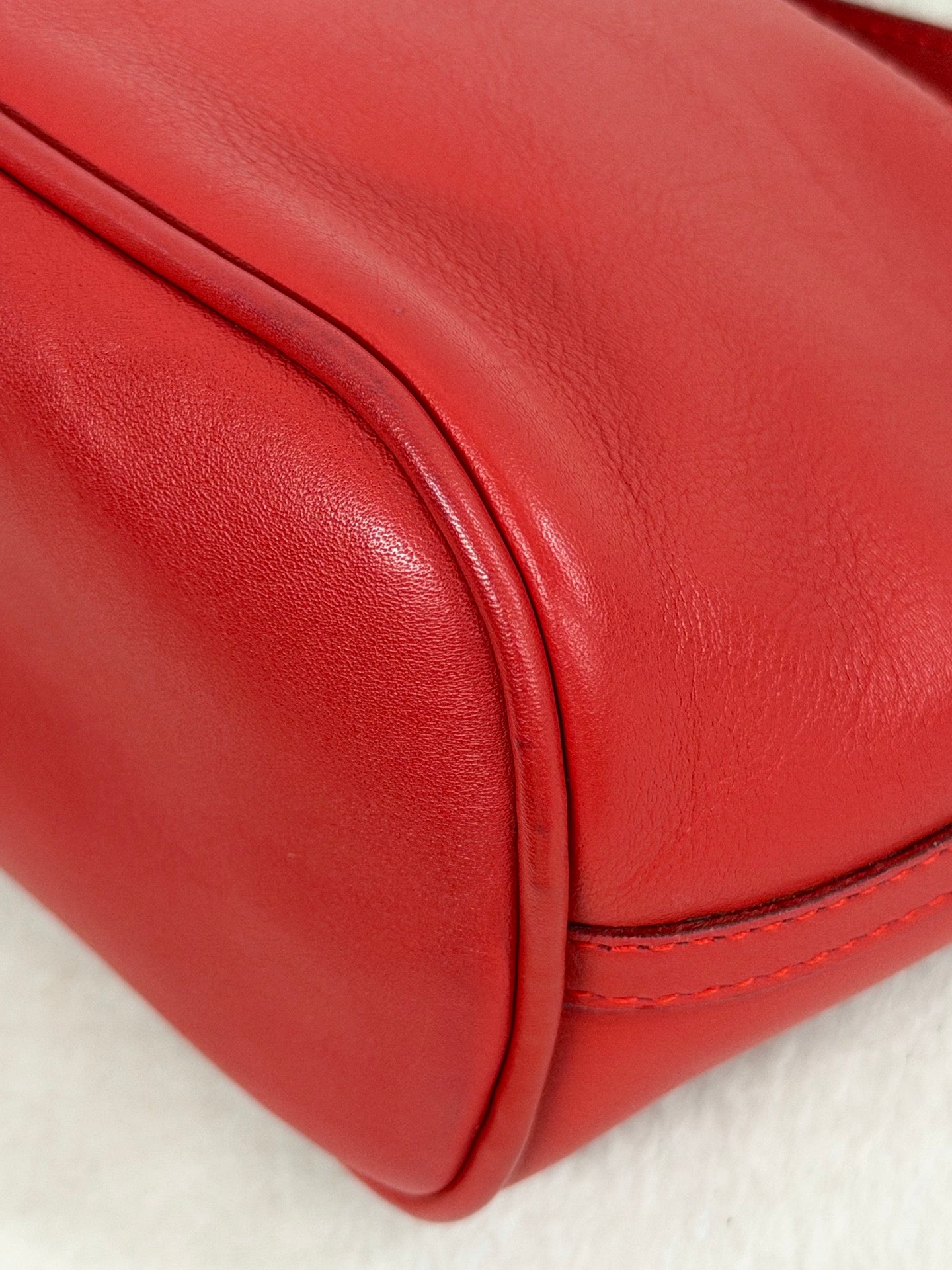 Gucci Vintage Leather Boat Pochette