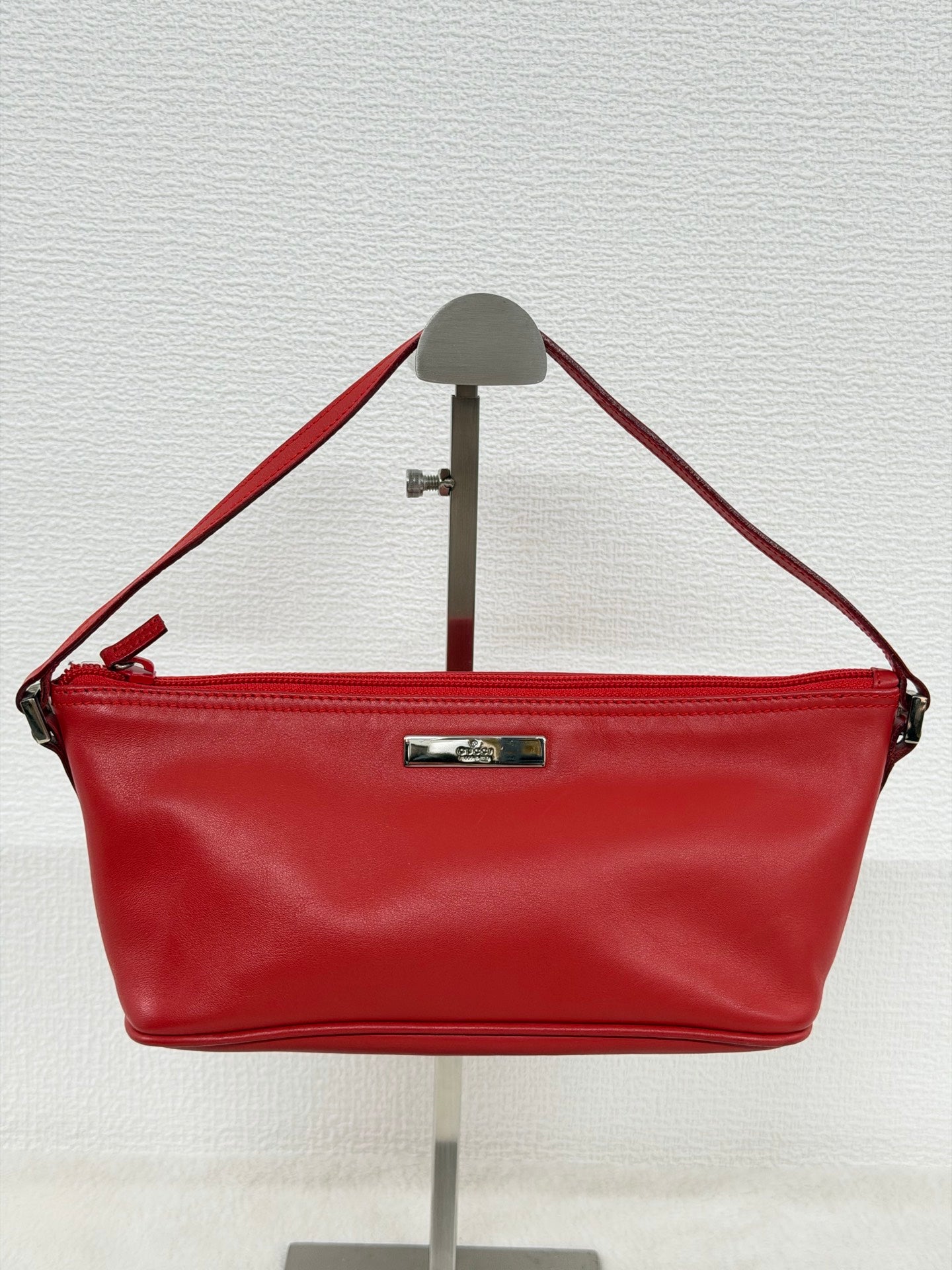 Gucci Vintage Leather Boat Pochette