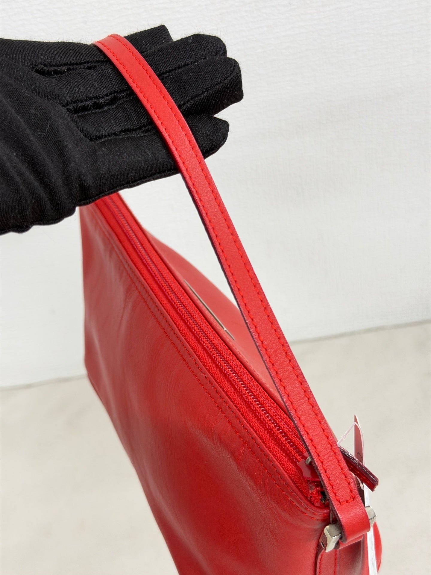 Gucci Vintage Leather Boat Pochette