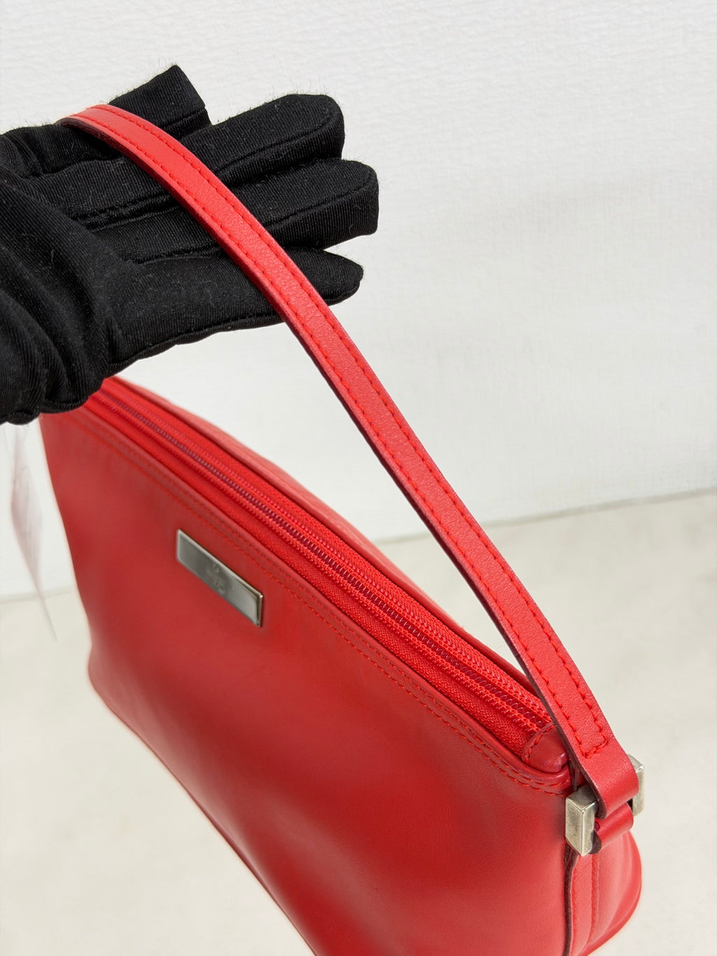 Gucci Vintage Leather Boat Pochette