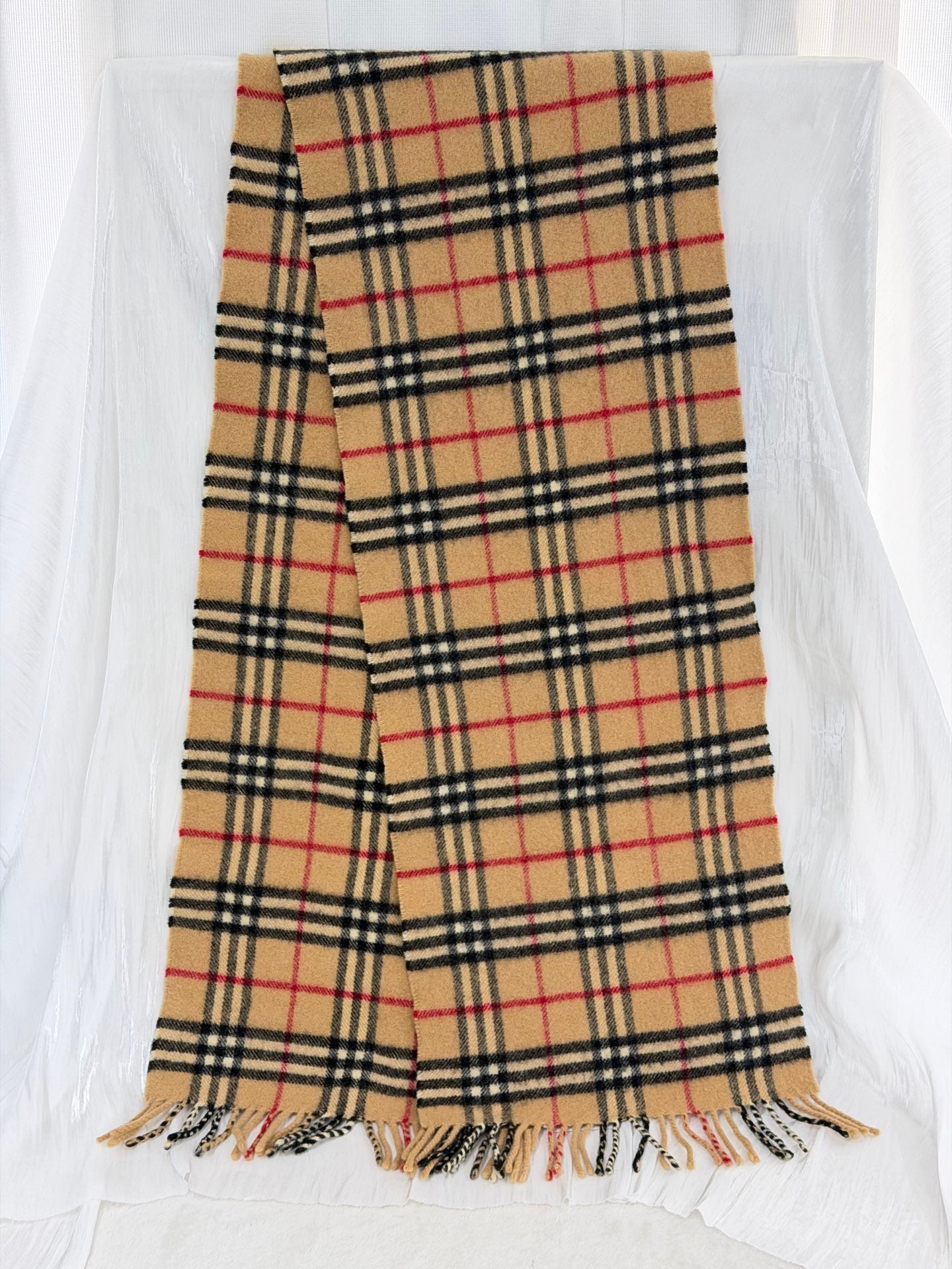 Burberry Vintage Nova Check Lambswool Muffler
