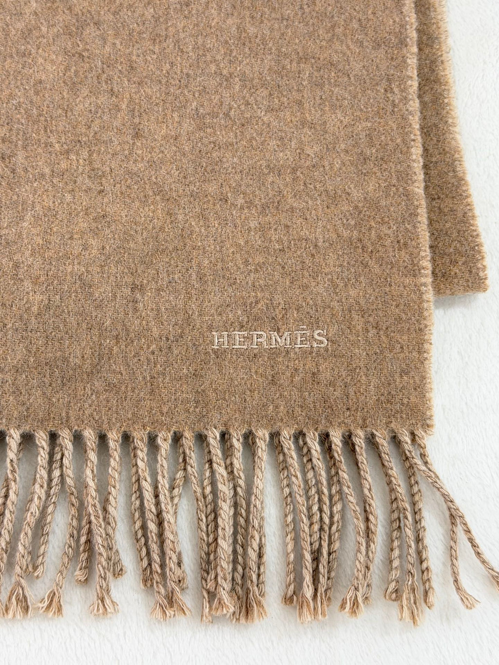 Hermès Classic Cashmere Scarf in Marron Glacé / Étoupe