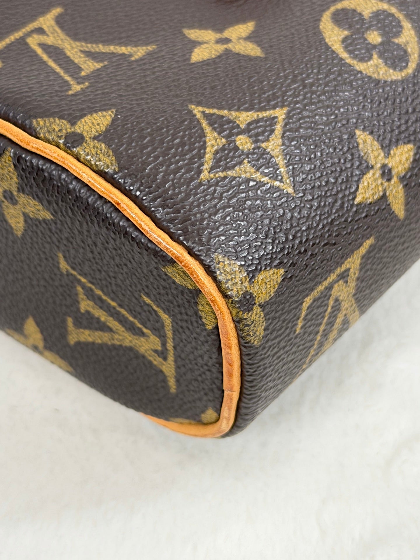LOUIS VUITTON Sonatine Monogram Handbag