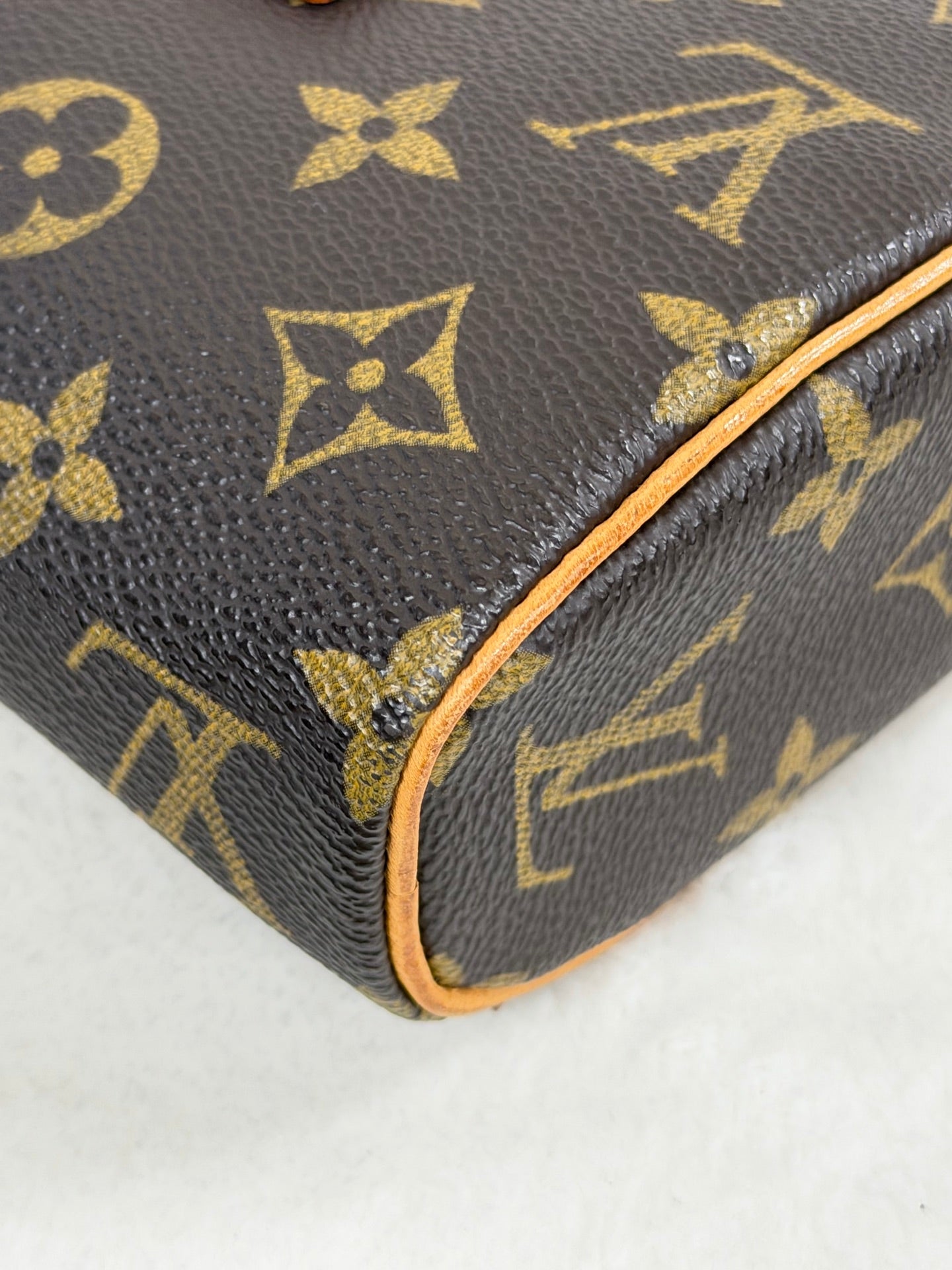 LOUIS VUITTON Sonatine Monogram Handbag