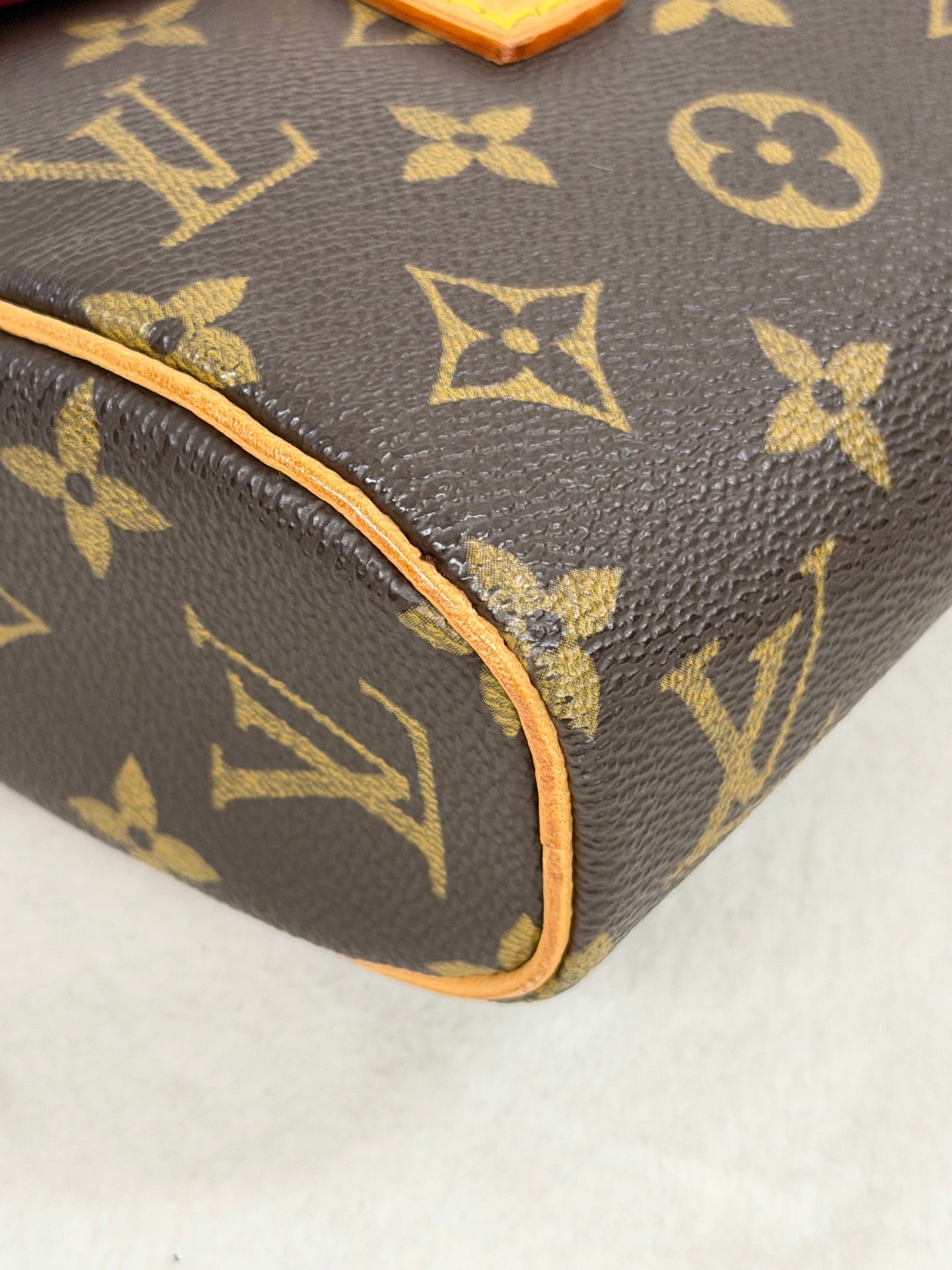 LOUIS VUITTON Sonatine Monogram Handbag
