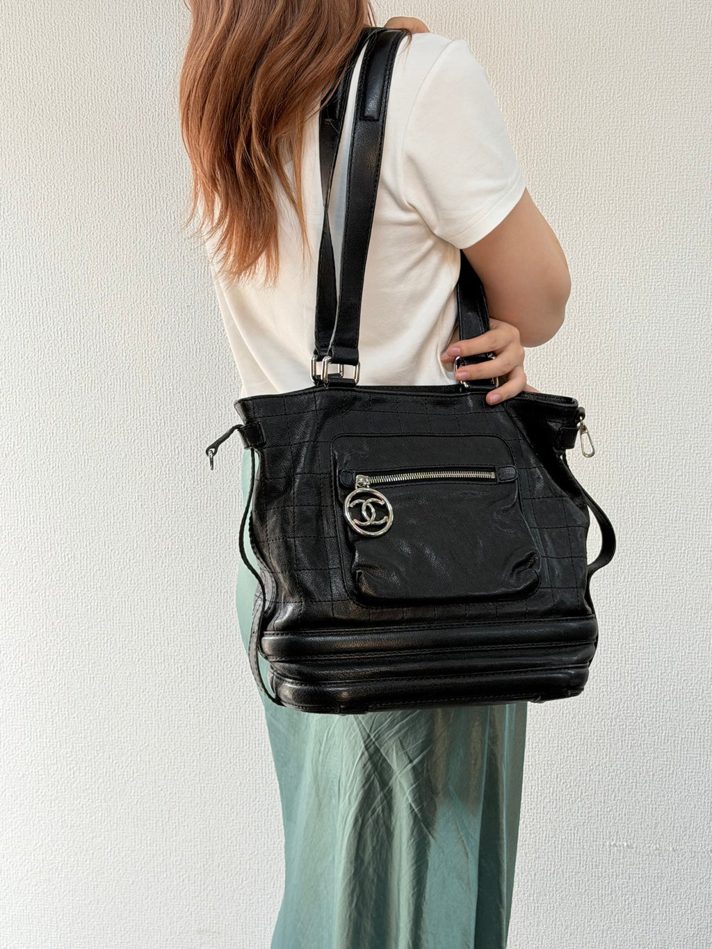 CHANEL Black-silver Totebag