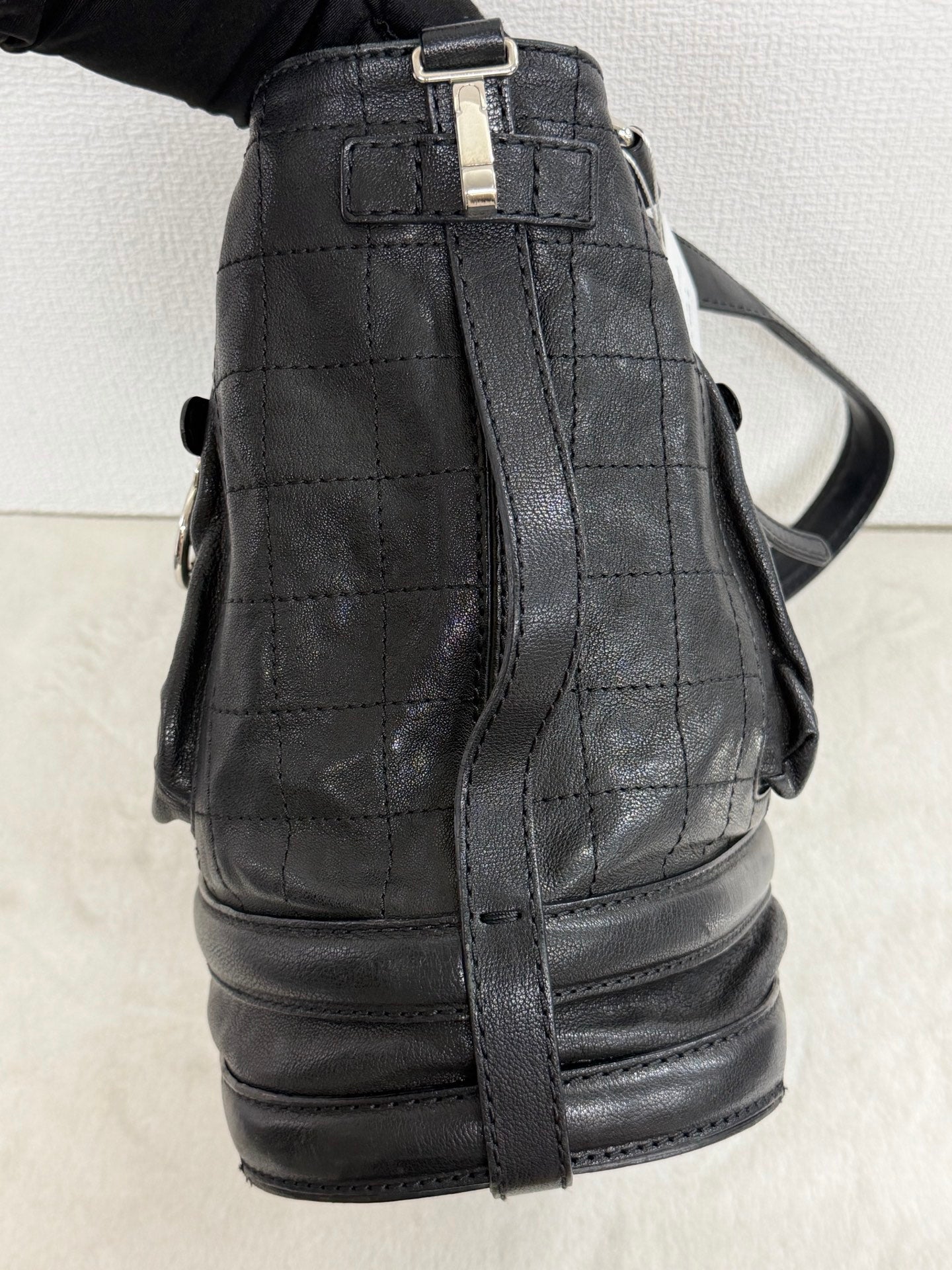CHANEL Black-silver Totebag