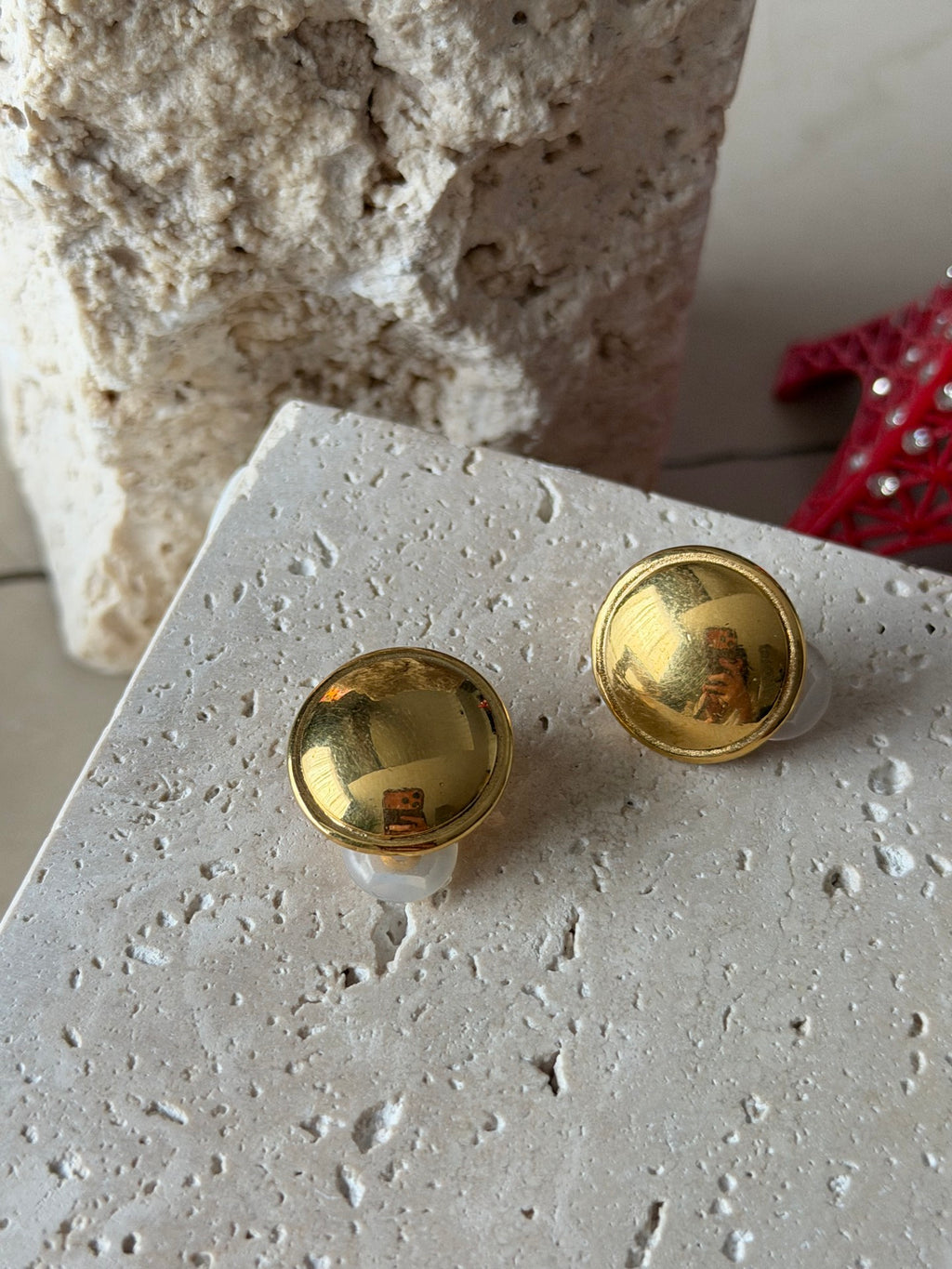 CHANEL Vintage Clips On Earring