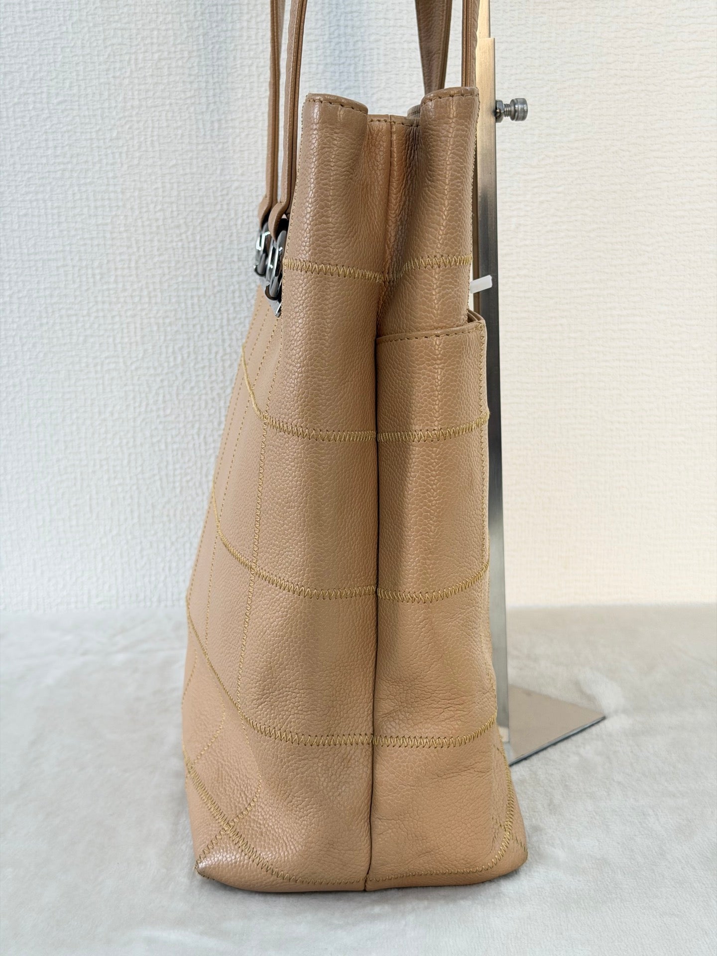 CHANEL Ice cube Beige Totebag